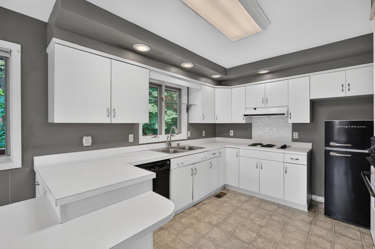 1170 LINCOLNSHIRE DR, ROCKINGHAM, Virginia 22802, 4 Bedrooms Bedrooms, ,4 BathroomsBathrooms,Residential,1170 LINCOLNSHIRE DR,679609 MLS # 679609 1170 LINCOLNSHIRE DR, ROCKINGHAM, Virginia 22802, 4 Bedrooms Bedrooms, ,4 BathroomsBathrooms,Residential,1170 LINCOLNSHIRE DR,679609 MLS # 679609