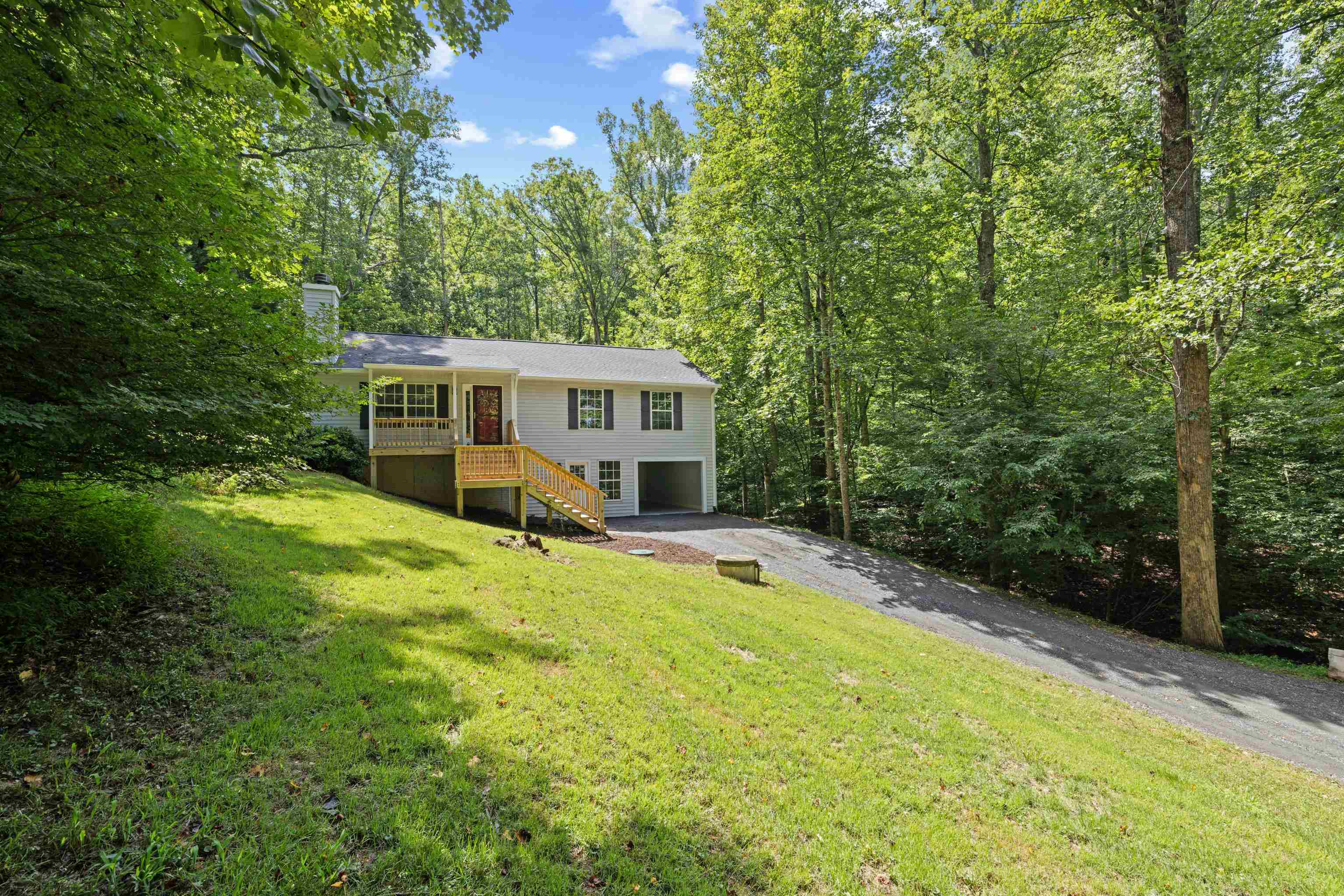 398 GERANIUM RD, RUCKERSVILLE, Virginia 22968, 3 Bedrooms Bedrooms, ,3 BathroomsBathrooms,Residential,398 GERANIUM RD,679614 MLS # 679614