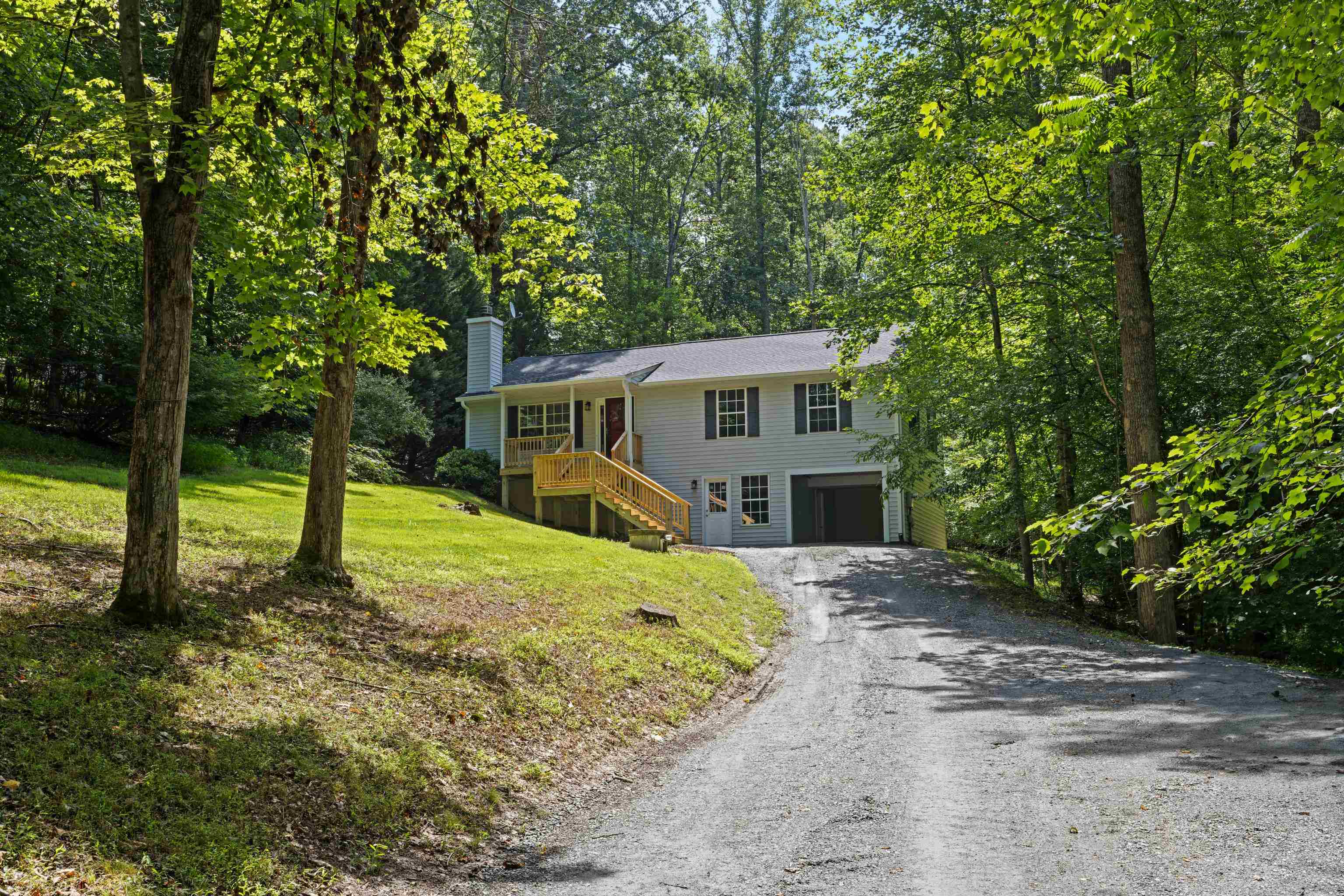 398 GERANIUM RD, RUCKERSVILLE, Virginia 22968, 3 Bedrooms Bedrooms, ,3 BathroomsBathrooms,Residential,398 GERANIUM RD,679614 MLS # 679614