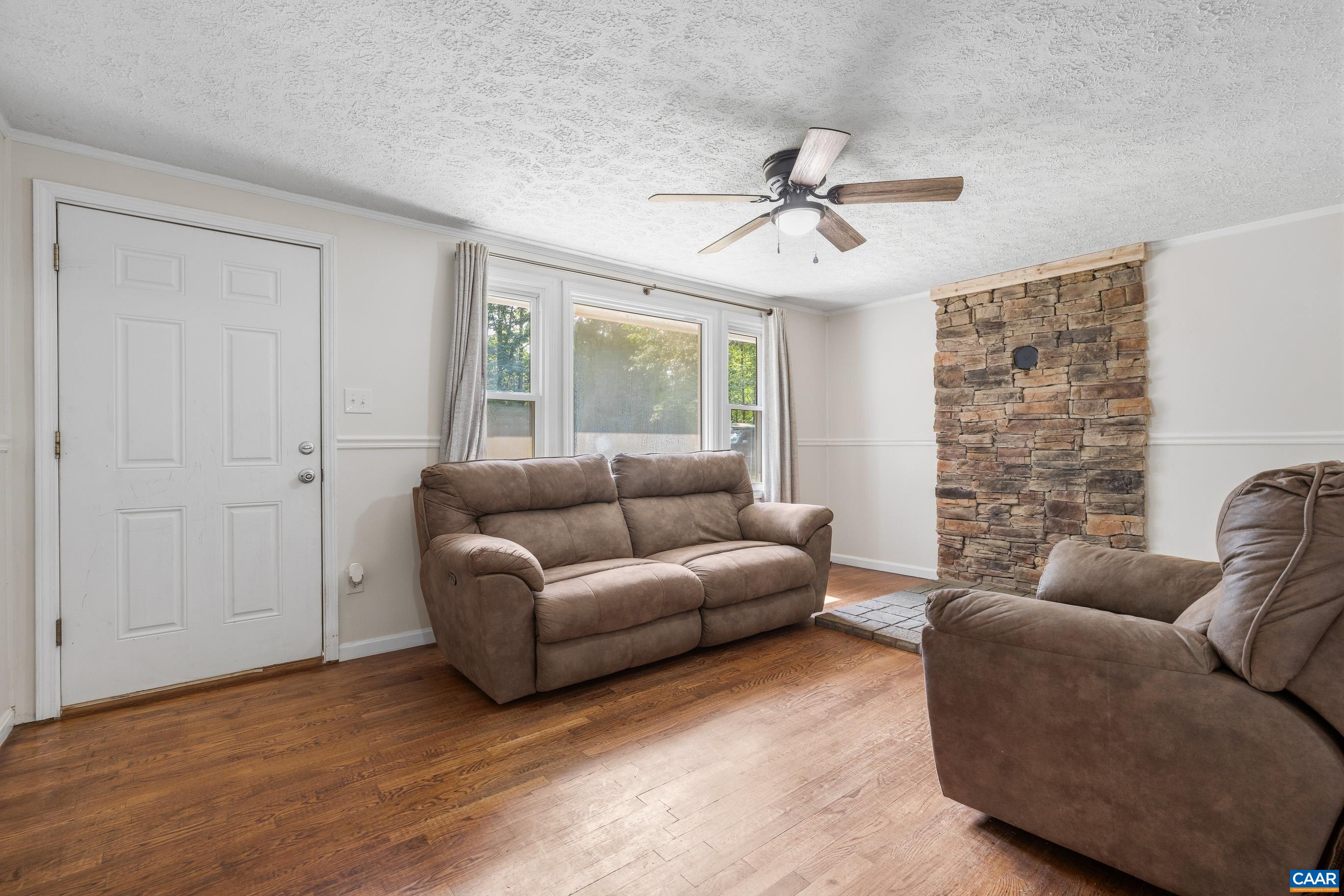 6968 VIRGINIA RIDGE RD, DYKE, Virginia 22935, 3 Bedrooms Bedrooms, ,1 BathroomBathrooms,Residential,6968 VIRGINIA RIDGE RD,679617 MLS # 679617 6968 VIRGINIA RIDGE RD, DYKE, Virginia 22935, 3 Bedrooms Bedrooms, ,1 BathroomBathrooms,Residential,6968 VIRGINIA RIDGE RD,679617 MLS # 679617