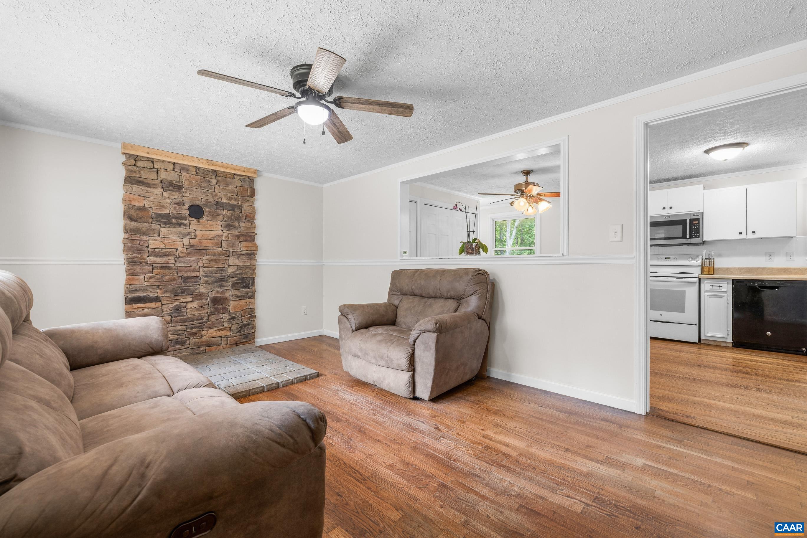 6968 VIRGINIA RIDGE RD, DYKE, Virginia 22935, 3 Bedrooms Bedrooms, ,1 BathroomBathrooms,Residential,6968 VIRGINIA RIDGE RD,679617 MLS # 679617 6968 VIRGINIA RIDGE RD, DYKE, Virginia 22935, 3 Bedrooms Bedrooms, ,1 BathroomBathrooms,Residential,6968 VIRGINIA RIDGE RD,679617 MLS # 679617