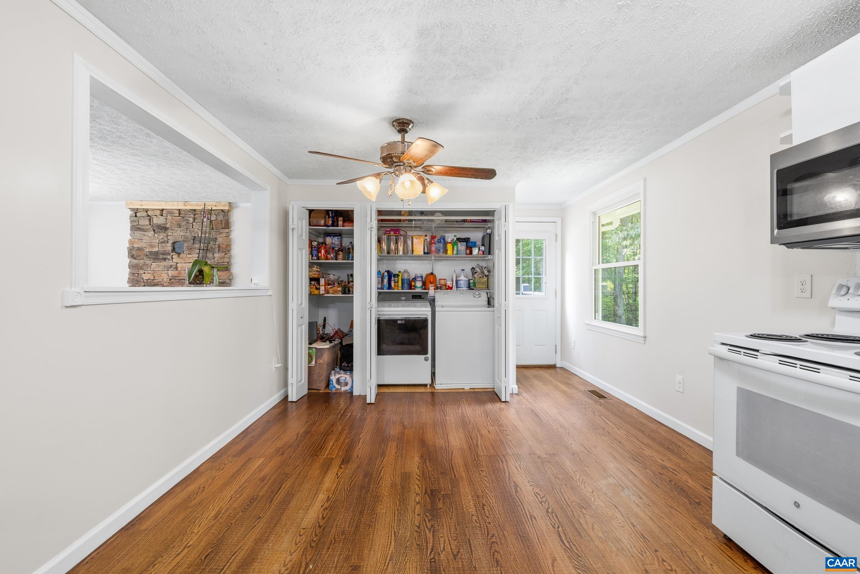 6968 VIRGINIA RIDGE RD, DYKE, Virginia 22935, 3 Bedrooms Bedrooms, ,1 BathroomBathrooms,Residential,6968 VIRGINIA RIDGE RD,679617 MLS # 679617 6968 VIRGINIA RIDGE RD, DYKE, Virginia 22935, 3 Bedrooms Bedrooms, ,1 BathroomBathrooms,Residential,6968 VIRGINIA RIDGE RD,679617 MLS # 679617
