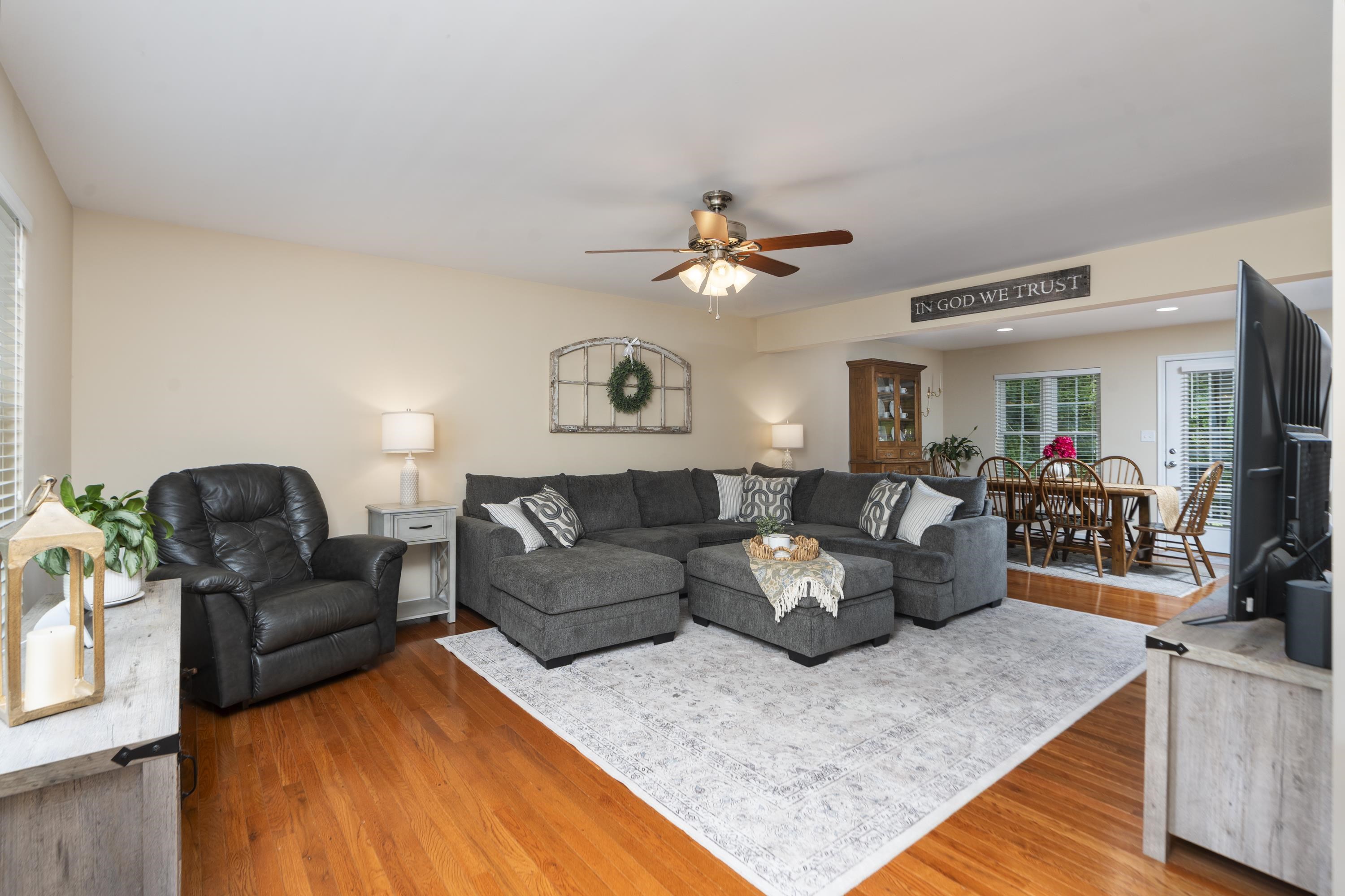 911 GEOFFREY ST, STAUNTON, Virginia 24401, 3 Bedrooms Bedrooms, ,2 BathroomsBathrooms,Residential,911 GEOFFREY ST,679624 MLS # 679624 911 GEOFFREY ST, STAUNTON, Virginia 24401, 3 Bedrooms Bedrooms, ,2 BathroomsBathrooms,Residential,911 GEOFFREY ST,679624 MLS # 679624