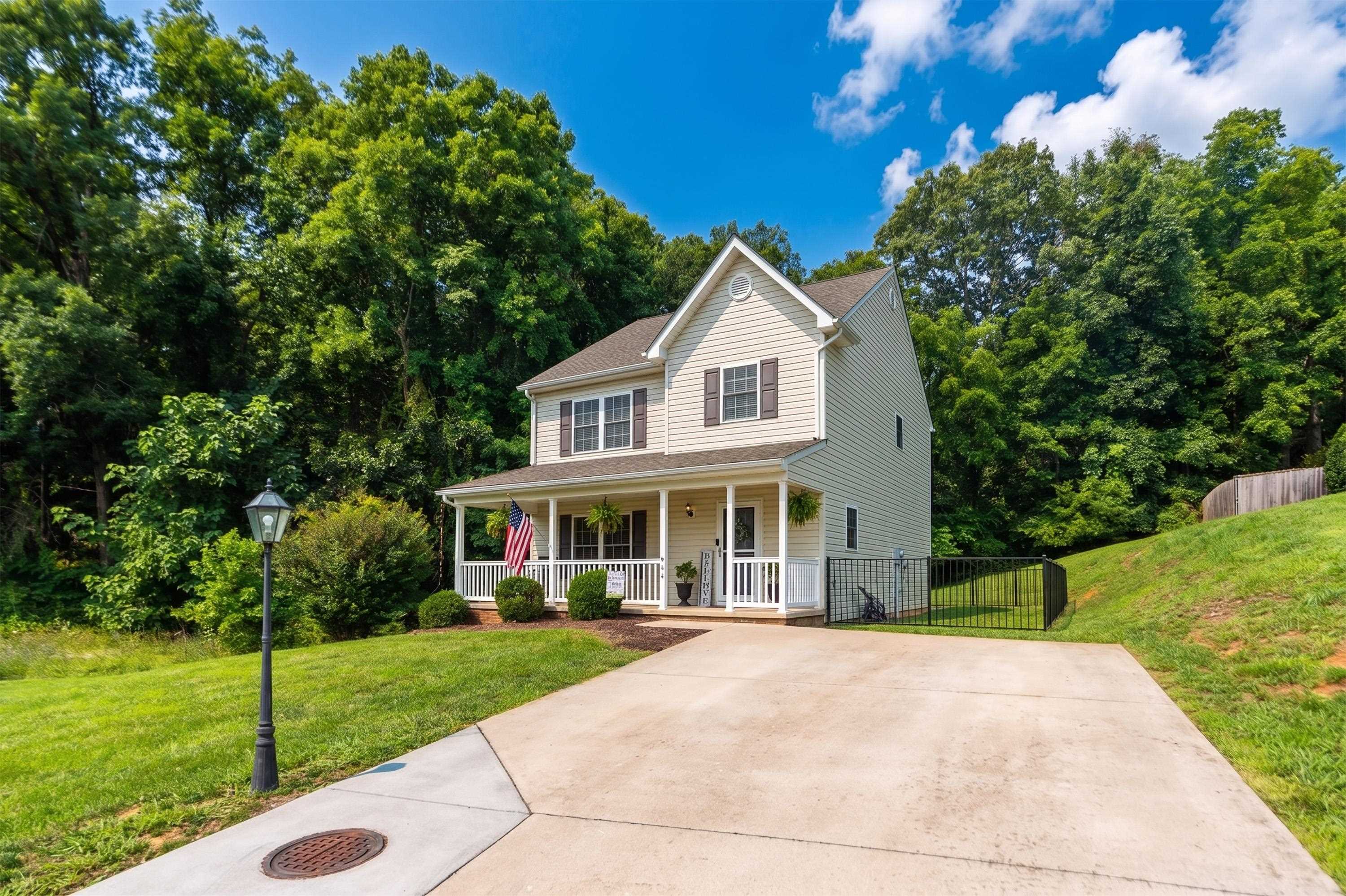 911 GEOFFREY ST, STAUNTON, Virginia 24401, 3 Bedrooms Bedrooms, ,2 BathroomsBathrooms,Residential,911 GEOFFREY ST,679624 MLS # 679624 911 GEOFFREY ST, STAUNTON, Virginia 24401, 3 Bedrooms Bedrooms, ,2 BathroomsBathrooms,Residential,911 GEOFFREY ST,679624 MLS # 679624