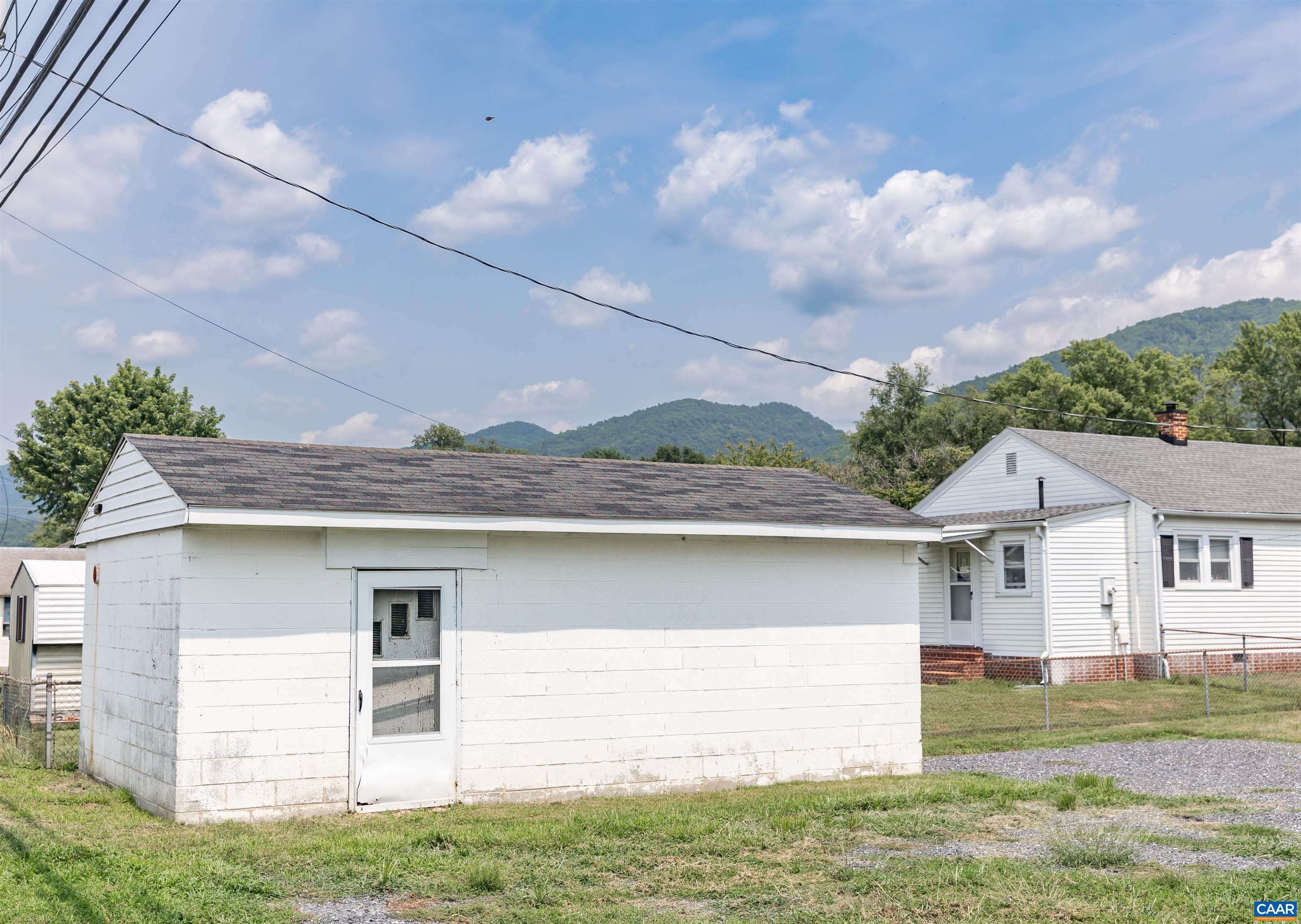 1213 WOODLAND AVE, BUENA VISTA, Virginia 24416, 2 Bedrooms Bedrooms, ,2 BathroomsBathrooms,Residential,Tax map #47- 1- 2- 35- 18; 18 23 272 1213 Parcel,1213 WOODLAND AVE,679625 MLS # 679625 1213 WOODLAND AVE, BUENA VISTA, Virginia 24416, 2 Bedrooms Bedrooms, ,2 BathroomsBathrooms,Residential,Tax map #47- 1- 2- 35- 18; 18 23 272 1213 Parcel,1213 WOODLAND AVE,679625 MLS # 679625