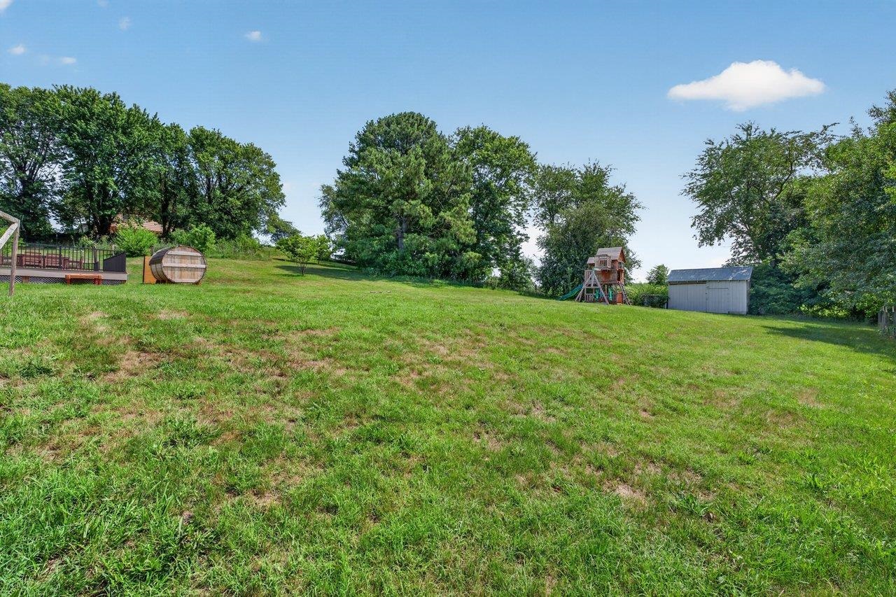 639 SILVER LAKE RD, DAYTON, Virginia 22821, 6 Bedrooms Bedrooms, ,3 BathroomsBathrooms,Residential,639 SILVER LAKE RD,679460 MLS # 679460
