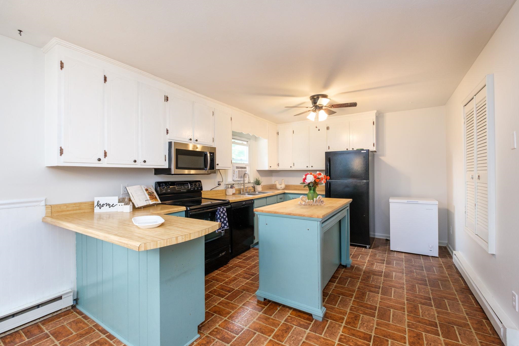 319 ANN ST, STAUNTON, Virginia 24401, 5 Bedrooms Bedrooms, ,1 BathroomBathrooms,Residential,319 ANN ST,679627 MLS # 679627 319 ANN ST, STAUNTON, Virginia 24401, 5 Bedrooms Bedrooms, ,1 BathroomBathrooms,Residential,319 ANN ST,679627 MLS # 679627