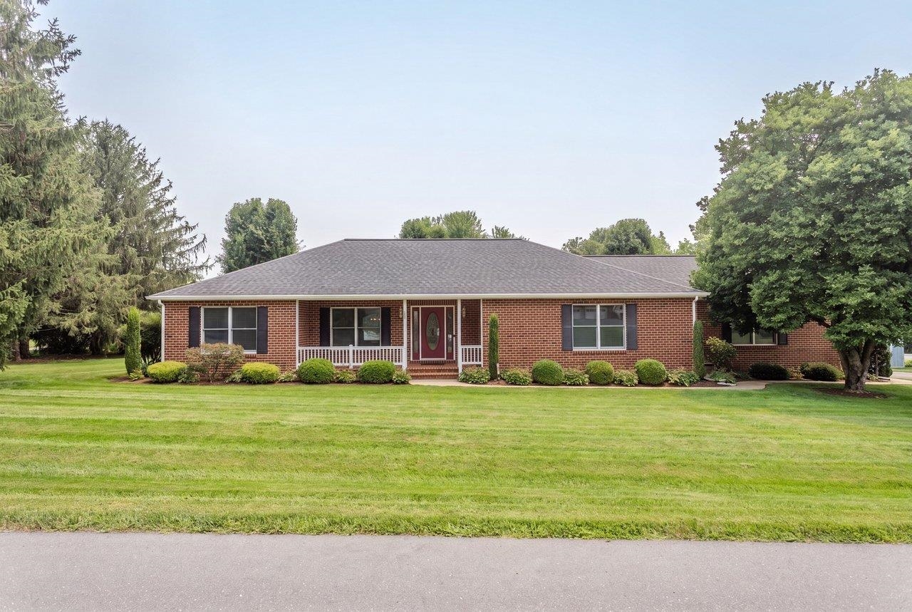 133 ANGLER LANDING, MOUNT CRAWFORD, Virginia 22841, 3 Bedrooms Bedrooms, ,2 BathroomsBathrooms,Residential,133 ANGLER LANDING,679637 MLS # 679637 133 ANGLER LANDING, MOUNT CRAWFORD, Virginia 22841, 3 Bedrooms Bedrooms, ,2 BathroomsBathrooms,Residential,133 ANGLER LANDING,679637 MLS # 679637