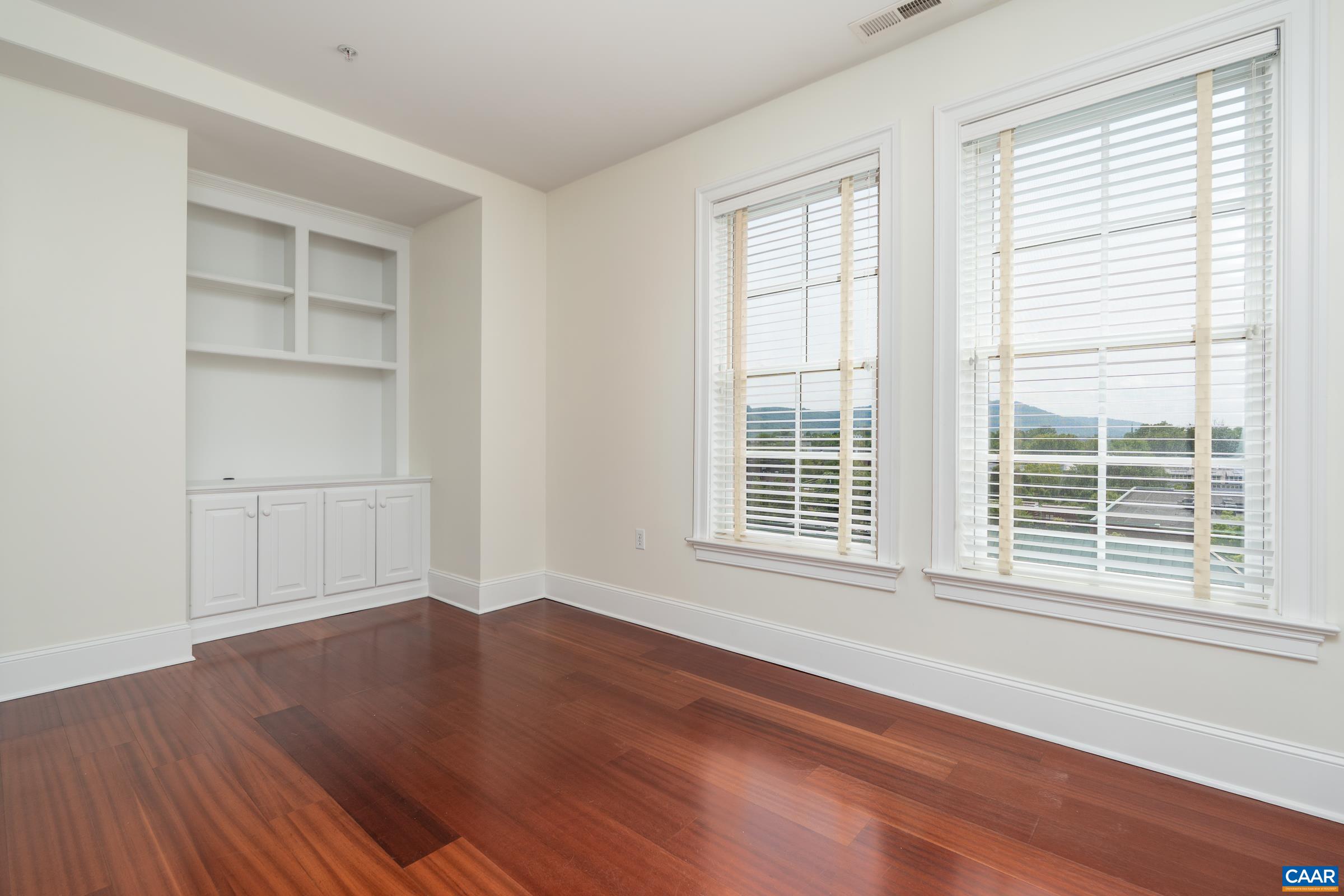 210 NE 10TH ST, CHARLOTTESVILLE, Virginia 22902, 2 Bedrooms Bedrooms, ,2 BathroomsBathrooms,Residential,210 NE 10TH ST,679646 MLS # 679646