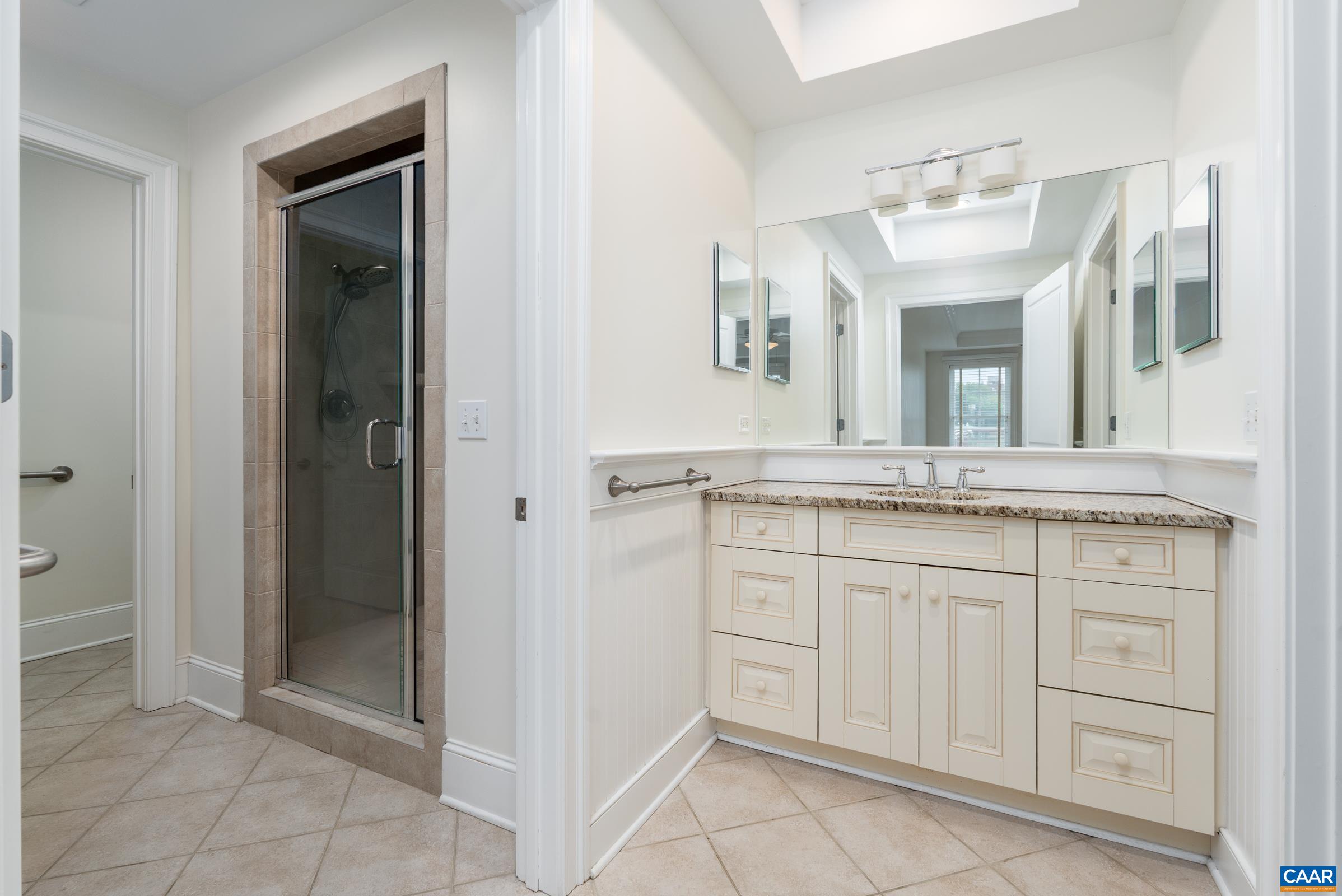 210 NE 10TH ST, CHARLOTTESVILLE, Virginia 22902, 2 Bedrooms Bedrooms, ,2 BathroomsBathrooms,Residential,210 NE 10TH ST,679646 MLS # 679646