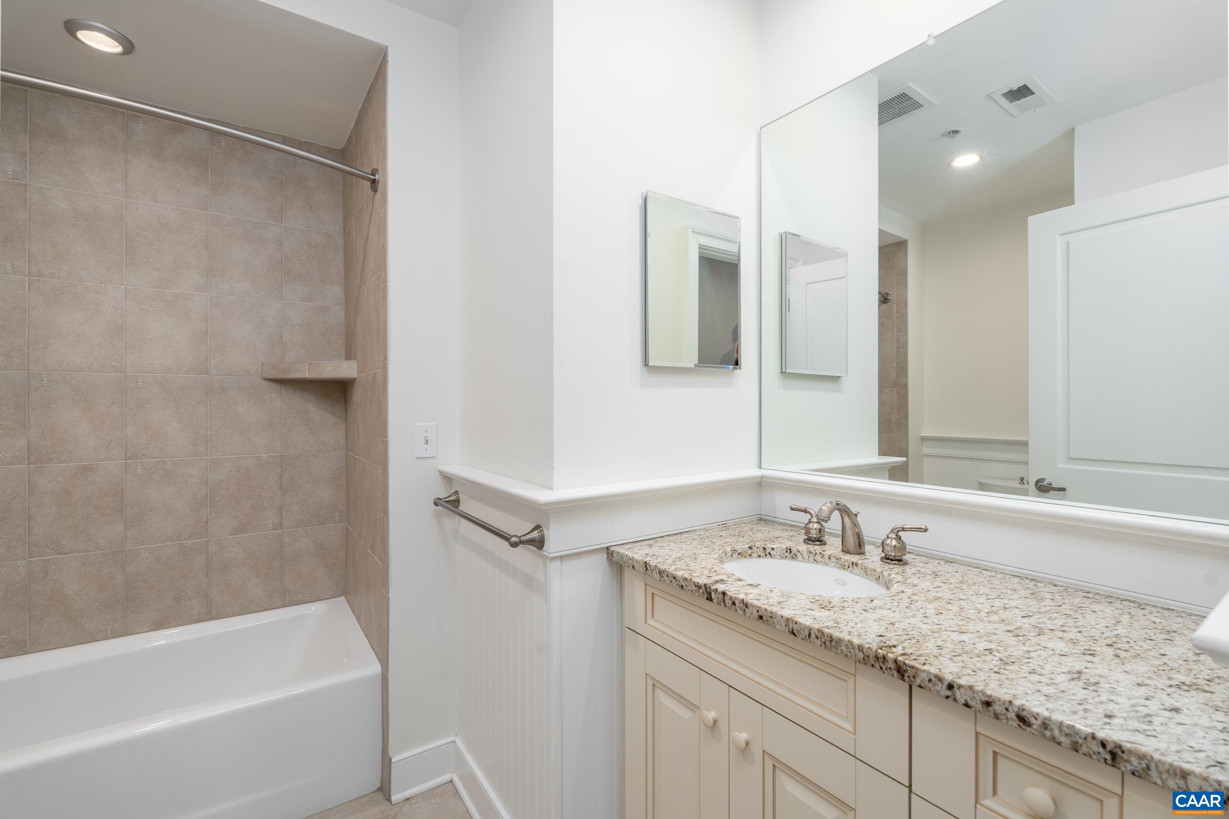 210 NE 10TH ST, CHARLOTTESVILLE, Virginia 22902, 2 Bedrooms Bedrooms, ,2 BathroomsBathrooms,Residential,210 NE 10TH ST,679646 MLS # 679646
