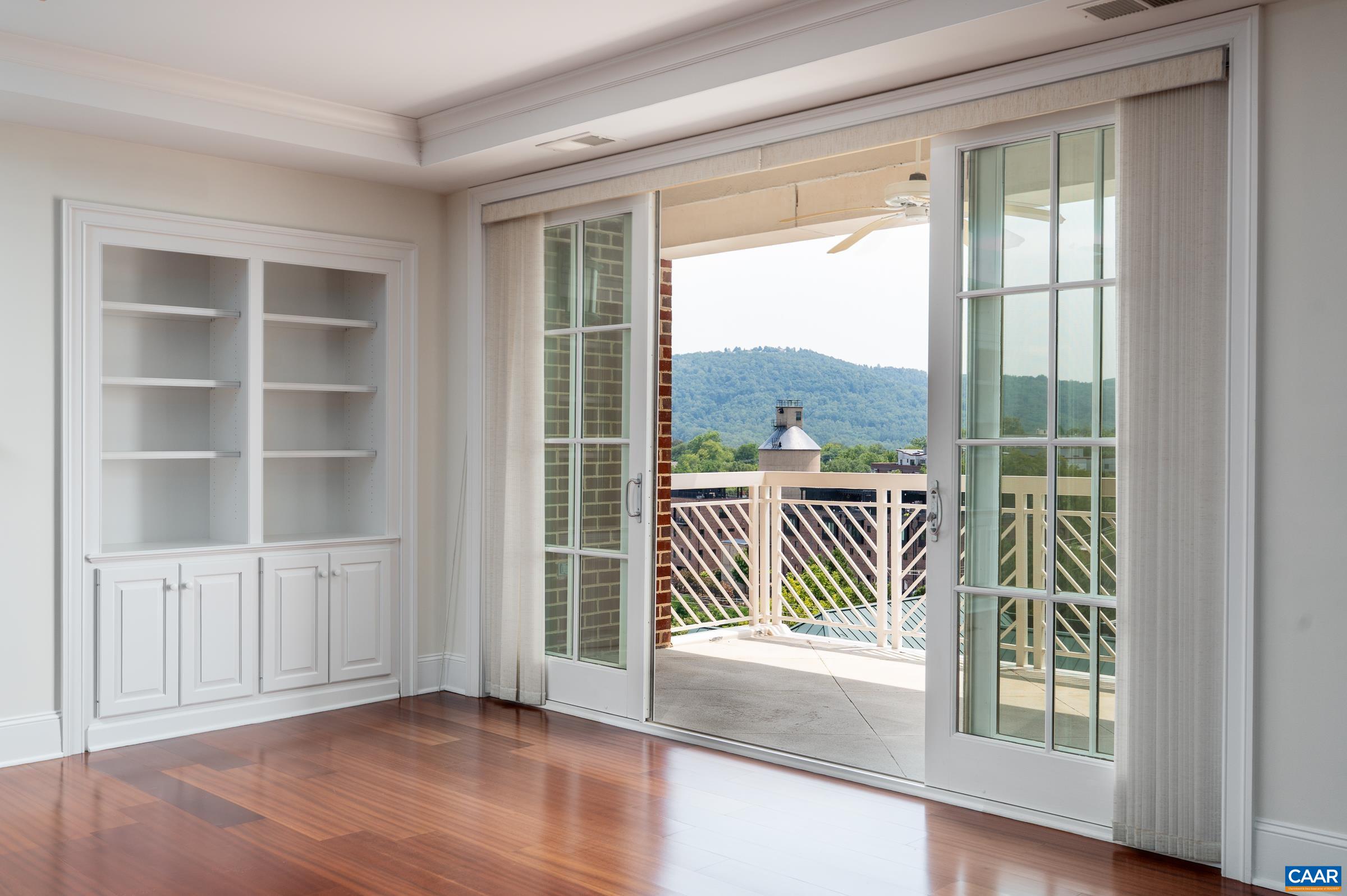 210 NE 10TH ST, CHARLOTTESVILLE, Virginia 22902, 2 Bedrooms Bedrooms, ,2 BathroomsBathrooms,Residential,210 NE 10TH ST,679646 MLS # 679646
