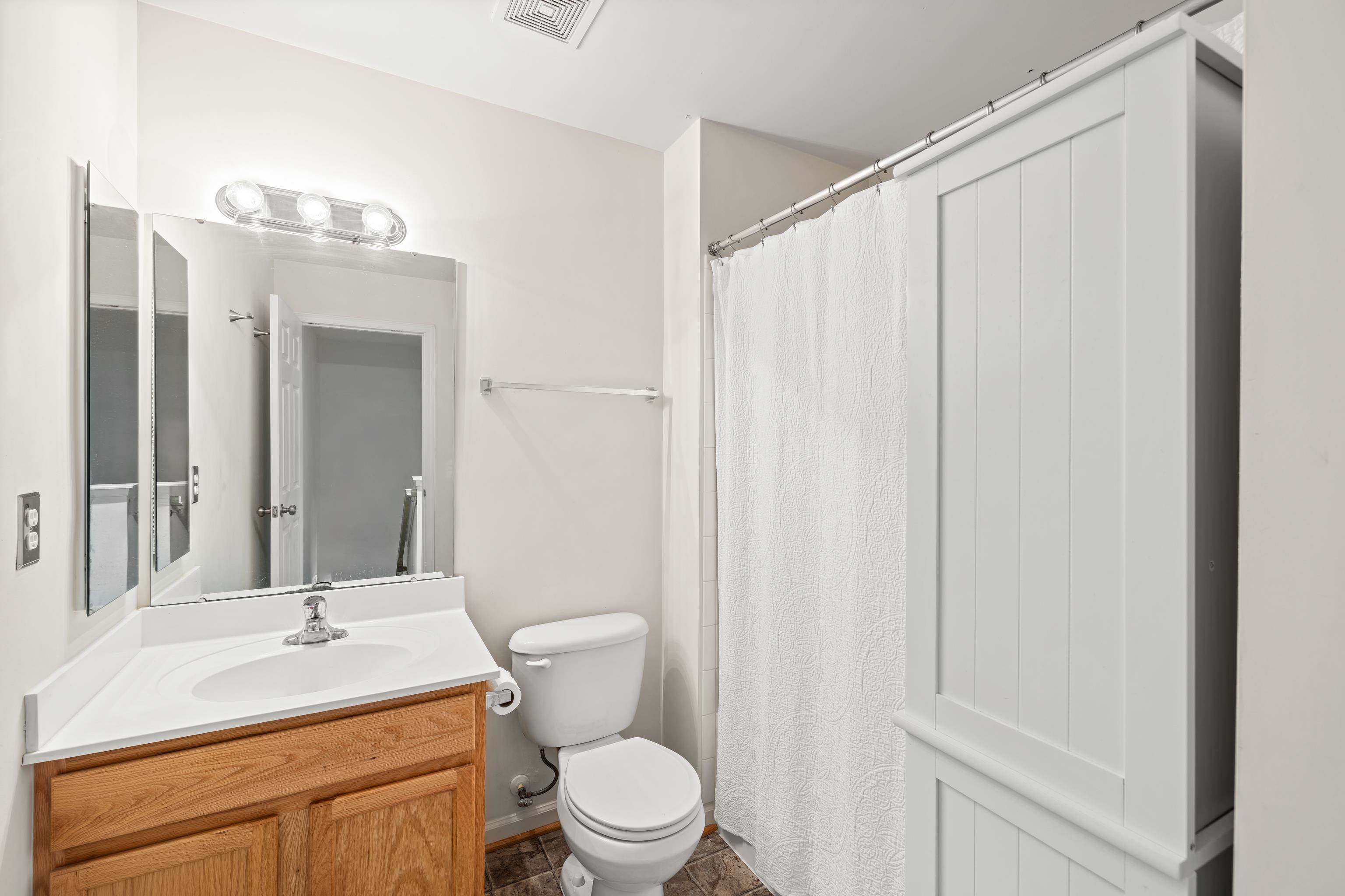 2134 LOCKWOOD DR, CHARLOTTESVILLE, Virginia 22911, 3 Bedrooms Bedrooms, ,2 BathroomsBathrooms,Residential,2134 LOCKWOOD DR,679647 MLS # 679647 2134 LOCKWOOD DR, CHARLOTTESVILLE, Virginia 22911, 3 Bedrooms Bedrooms, ,2 BathroomsBathrooms,Residential,2134 LOCKWOOD DR,679647 MLS # 679647