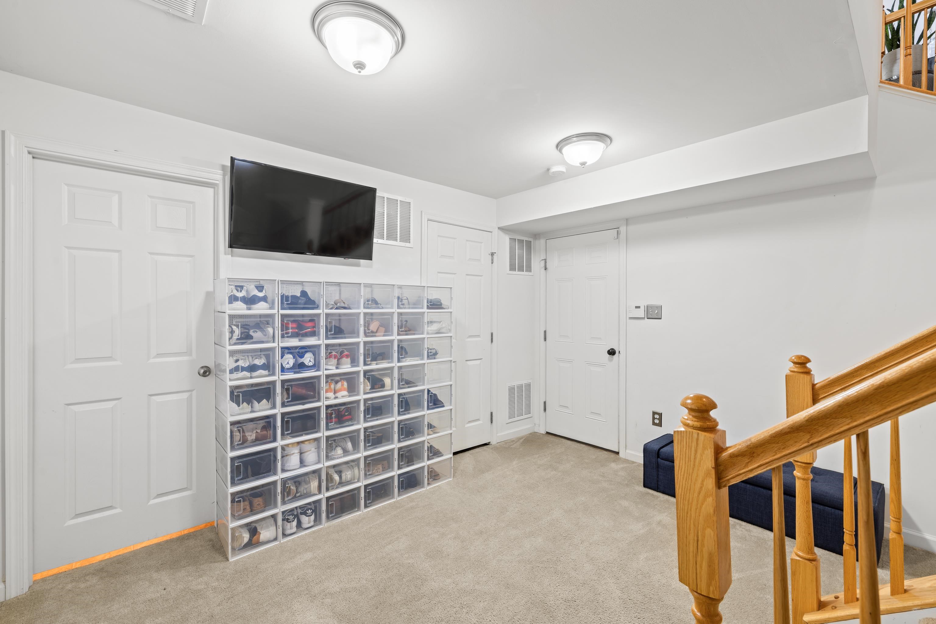 2134 LOCKWOOD DR, CHARLOTTESVILLE, Virginia 22911, 3 Bedrooms Bedrooms, ,2 BathroomsBathrooms,Residential,2134 LOCKWOOD DR,679647 MLS # 679647 2134 LOCKWOOD DR, CHARLOTTESVILLE, Virginia 22911, 3 Bedrooms Bedrooms, ,2 BathroomsBathrooms,Residential,2134 LOCKWOOD DR,679647 MLS # 679647