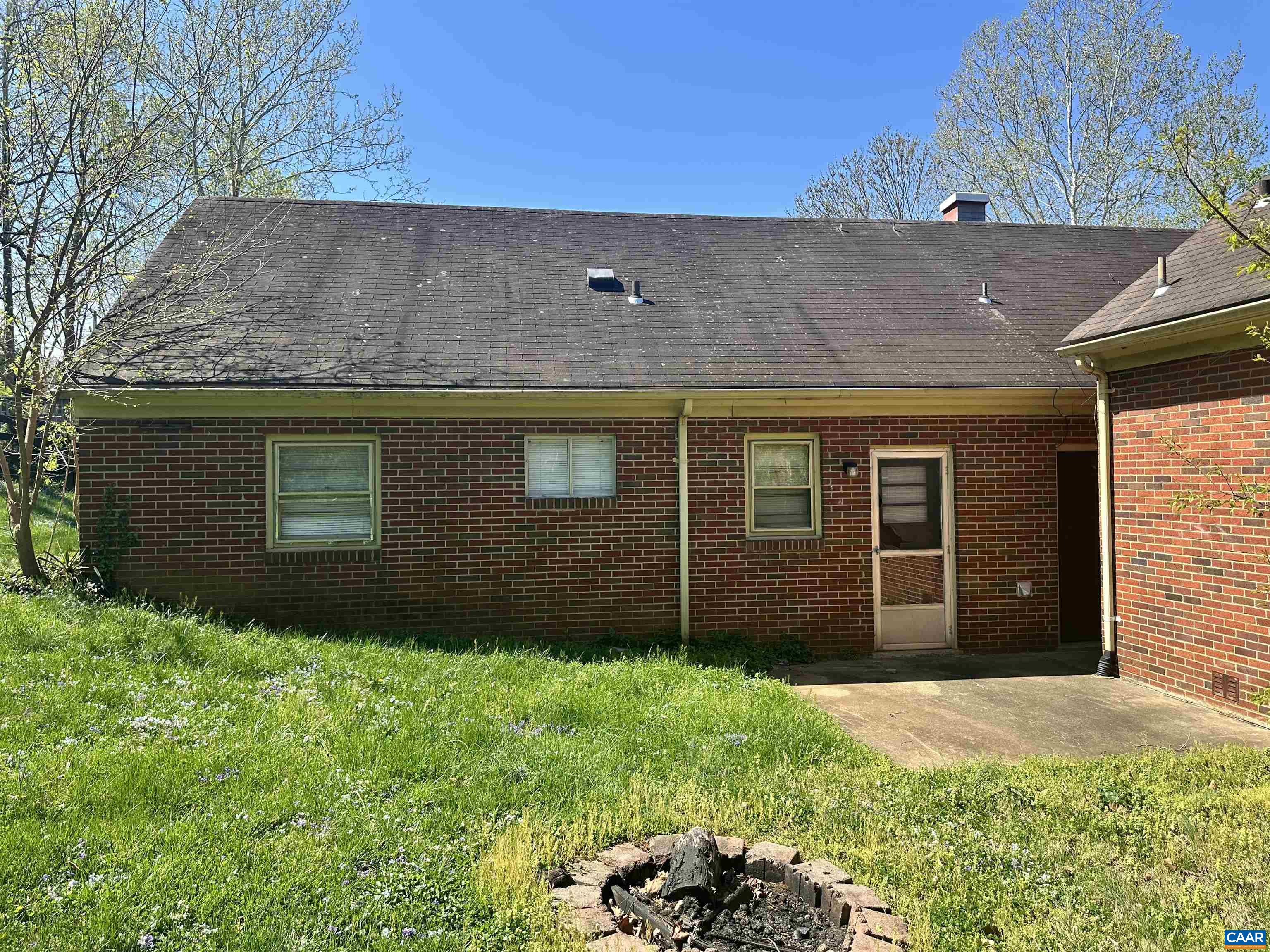 912 SAINT CHARLES AVE, CHARLOTTESVILLE, Virginia 22901, 5 Bedrooms Bedrooms, ,3 BathroomsBathrooms,Residential,912 SAINT CHARLES AVE,679649 MLS # 679649