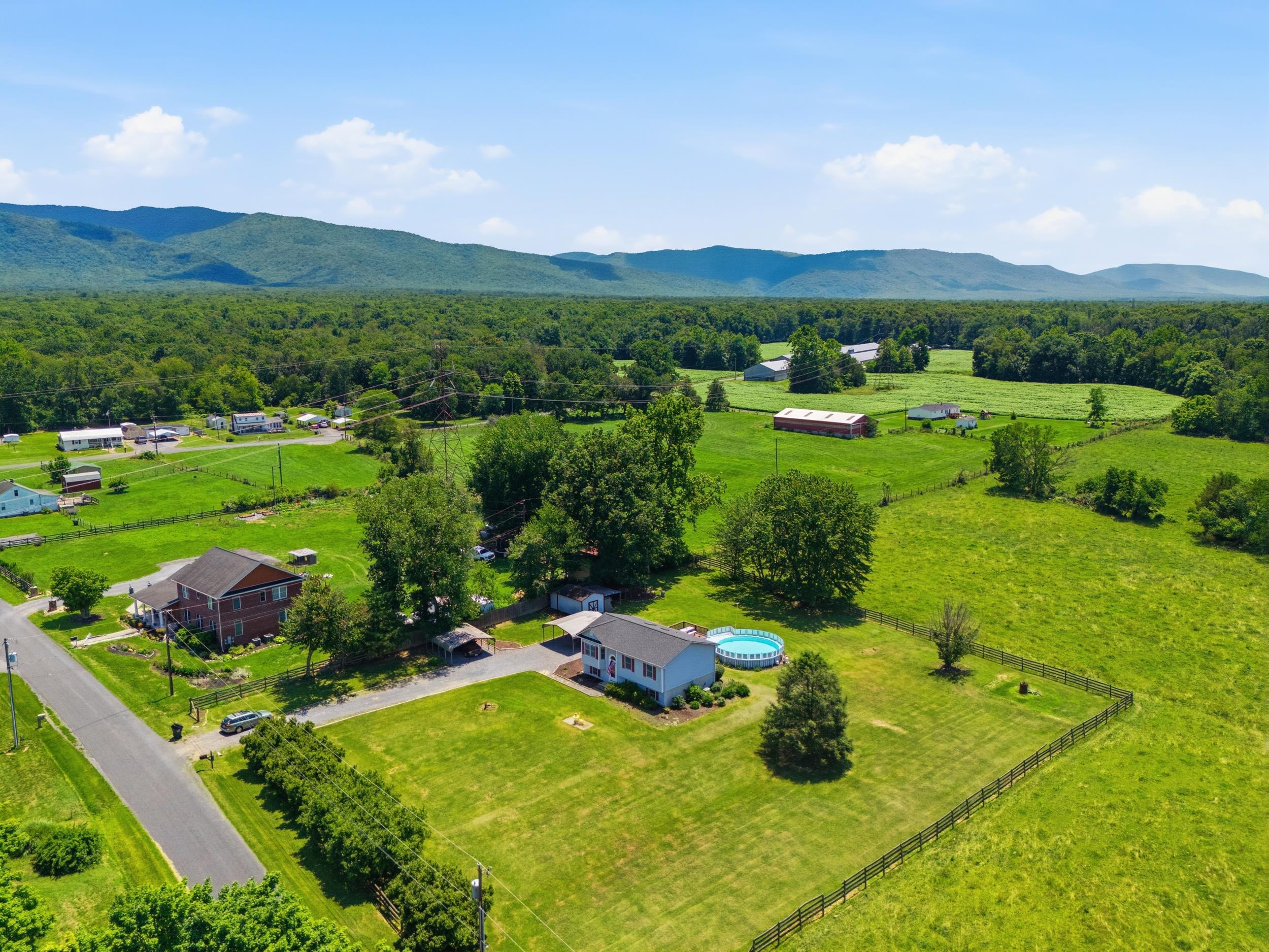 201 STULL RUN LN, GROTTOES, Virginia 24441, 3 Bedrooms Bedrooms, ,2 BathroomsBathrooms,Residential,201 STULL RUN LN,679653 MLS # 679653 201 STULL RUN LN, GROTTOES, Virginia 24441, 3 Bedrooms Bedrooms, ,2 BathroomsBathrooms,Residential,201 STULL RUN LN,679653 MLS # 679653