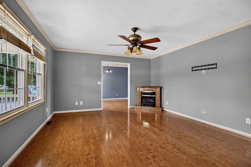 848 BATTLEFIELD DR, FORT DEFIANCE, Virginia 24437, 3 Bedrooms Bedrooms, ,2 BathroomsBathrooms,Residential,Taylor,848 BATTLEFIELD DR,679655 MLS # 679655 848 BATTLEFIELD DR, FORT DEFIANCE, Virginia 24437, 3 Bedrooms Bedrooms, ,2 BathroomsBathrooms,Residential,Taylor,848 BATTLEFIELD DR,679655 MLS # 679655