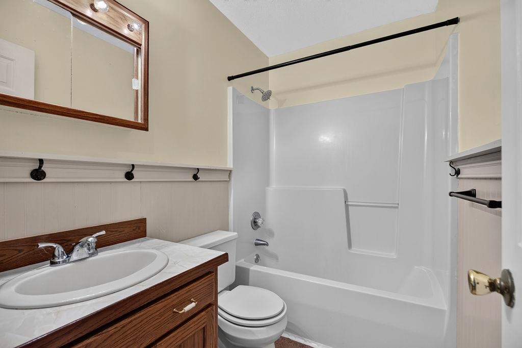 848 BATTLEFIELD DR, FORT DEFIANCE, Virginia 24437, 3 Bedrooms Bedrooms, ,2 BathroomsBathrooms,Residential,Taylor,848 BATTLEFIELD DR,679655 MLS # 679655 848 BATTLEFIELD DR, FORT DEFIANCE, Virginia 24437, 3 Bedrooms Bedrooms, ,2 BathroomsBathrooms,Residential,Taylor,848 BATTLEFIELD DR,679655 MLS # 679655