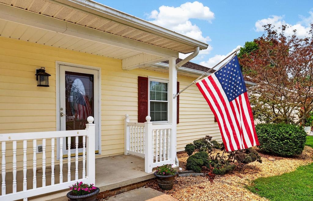 848 BATTLEFIELD DR, FORT DEFIANCE, Virginia 24437, 3 Bedrooms Bedrooms, ,2 BathroomsBathrooms,Residential,Taylor,848 BATTLEFIELD DR,679655 MLS # 679655 848 BATTLEFIELD DR, FORT DEFIANCE, Virginia 24437, 3 Bedrooms Bedrooms, ,2 BathroomsBathrooms,Residential,Taylor,848 BATTLEFIELD DR,679655 MLS # 679655