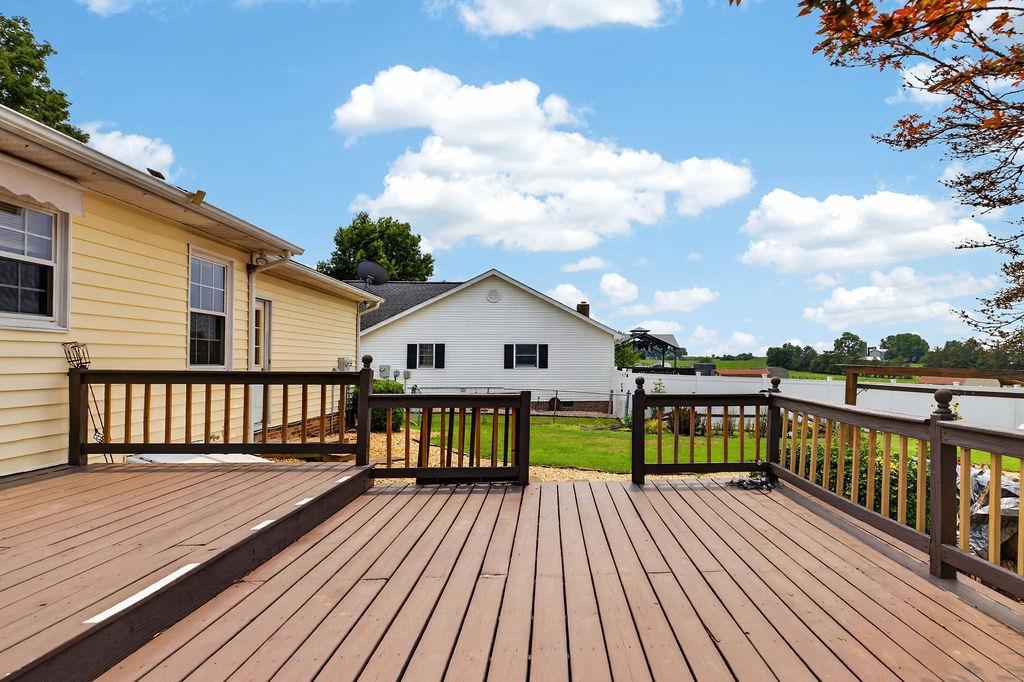 848 BATTLEFIELD DR, FORT DEFIANCE, Virginia 24437, 3 Bedrooms Bedrooms, ,2 BathroomsBathrooms,Residential,Taylor,848 BATTLEFIELD DR,679655 MLS # 679655 848 BATTLEFIELD DR, FORT DEFIANCE, Virginia 24437, 3 Bedrooms Bedrooms, ,2 BathroomsBathrooms,Residential,Taylor,848 BATTLEFIELD DR,679655 MLS # 679655