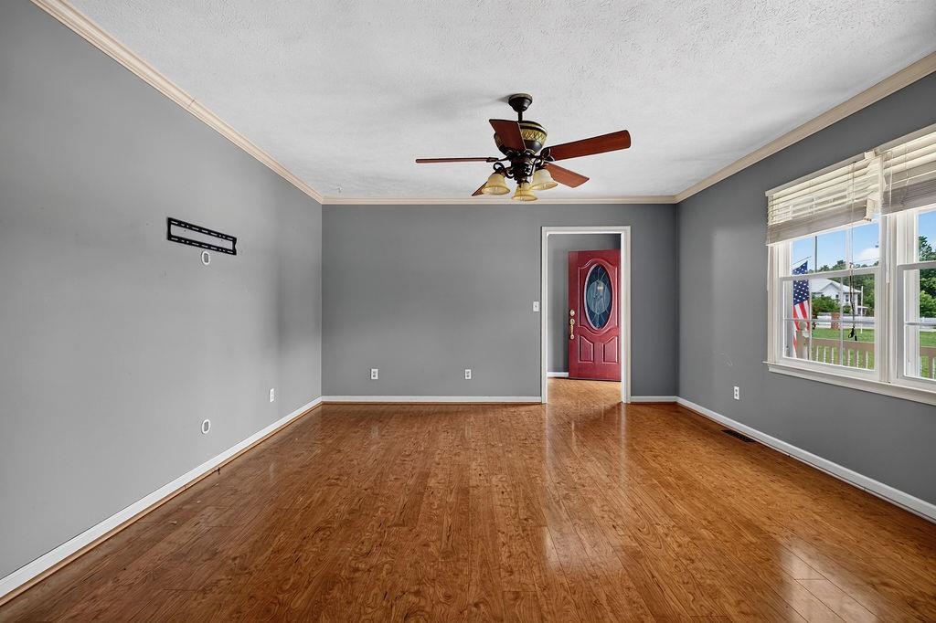 848 BATTLEFIELD DR, FORT DEFIANCE, Virginia 24437, 3 Bedrooms Bedrooms, ,2 BathroomsBathrooms,Residential,Taylor,848 BATTLEFIELD DR,679655 MLS # 679655 848 BATTLEFIELD DR, FORT DEFIANCE, Virginia 24437, 3 Bedrooms Bedrooms, ,2 BathroomsBathrooms,Residential,Taylor,848 BATTLEFIELD DR,679655 MLS # 679655