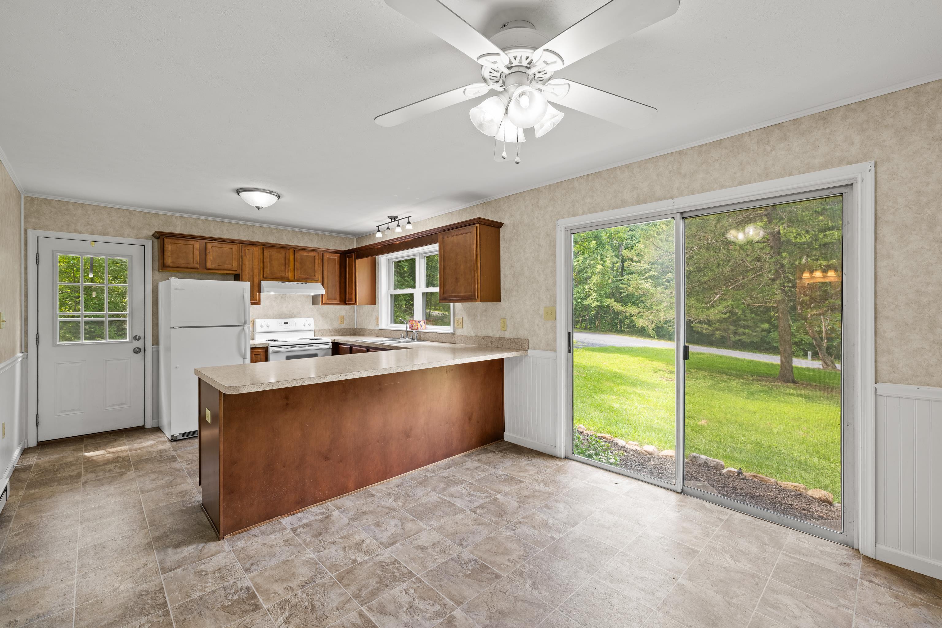1077 FLEMING PARK RD, MOUNT JACKSON, Virginia 22842, 2 Bedrooms Bedrooms, ,1 BathroomBathrooms,Residential,1077 FLEMING PARK RD,679664 MLS # 679664 1077 FLEMING PARK RD, MOUNT JACKSON, Virginia 22842, 2 Bedrooms Bedrooms, ,1 BathroomBathrooms,Residential,1077 FLEMING PARK RD,679664 MLS # 679664