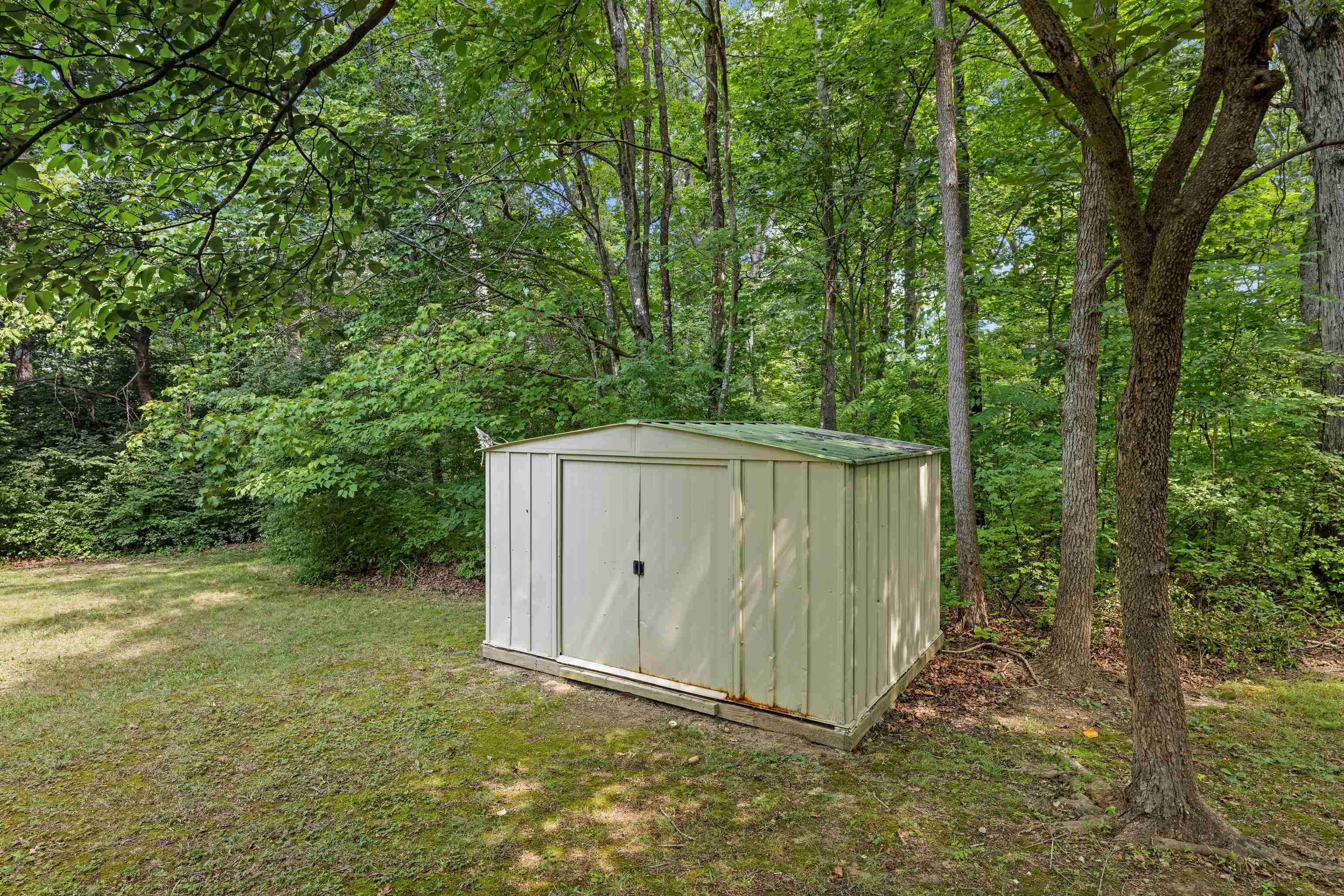 1077 FLEMING PARK RD, MOUNT JACKSON, Virginia 22842, 2 Bedrooms Bedrooms, ,1 BathroomBathrooms,Residential,1077 FLEMING PARK RD,679664 MLS # 679664 1077 FLEMING PARK RD, MOUNT JACKSON, Virginia 22842, 2 Bedrooms Bedrooms, ,1 BathroomBathrooms,Residential,1077 FLEMING PARK RD,679664 MLS # 679664