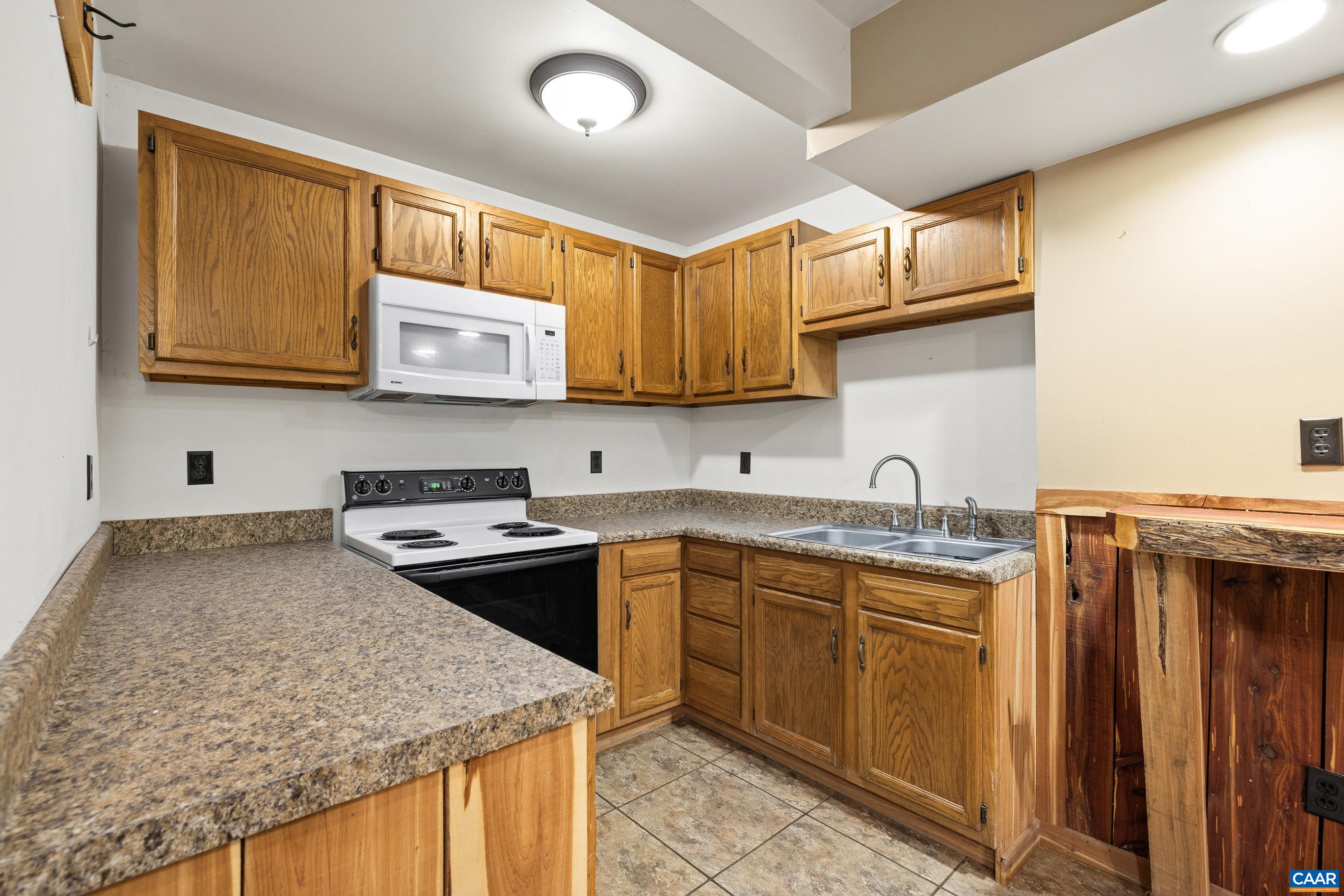 103 ORCHARD PARK RD, PALMYRA, Virginia 22963, 3 Bedrooms Bedrooms, ,4 BathroomsBathrooms,Residential,103 ORCHARD PARK RD,679670 MLS # 679670 103 ORCHARD PARK RD, PALMYRA, Virginia 22963, 3 Bedrooms Bedrooms, ,4 BathroomsBathrooms,Residential,103 ORCHARD PARK RD,679670 MLS # 679670