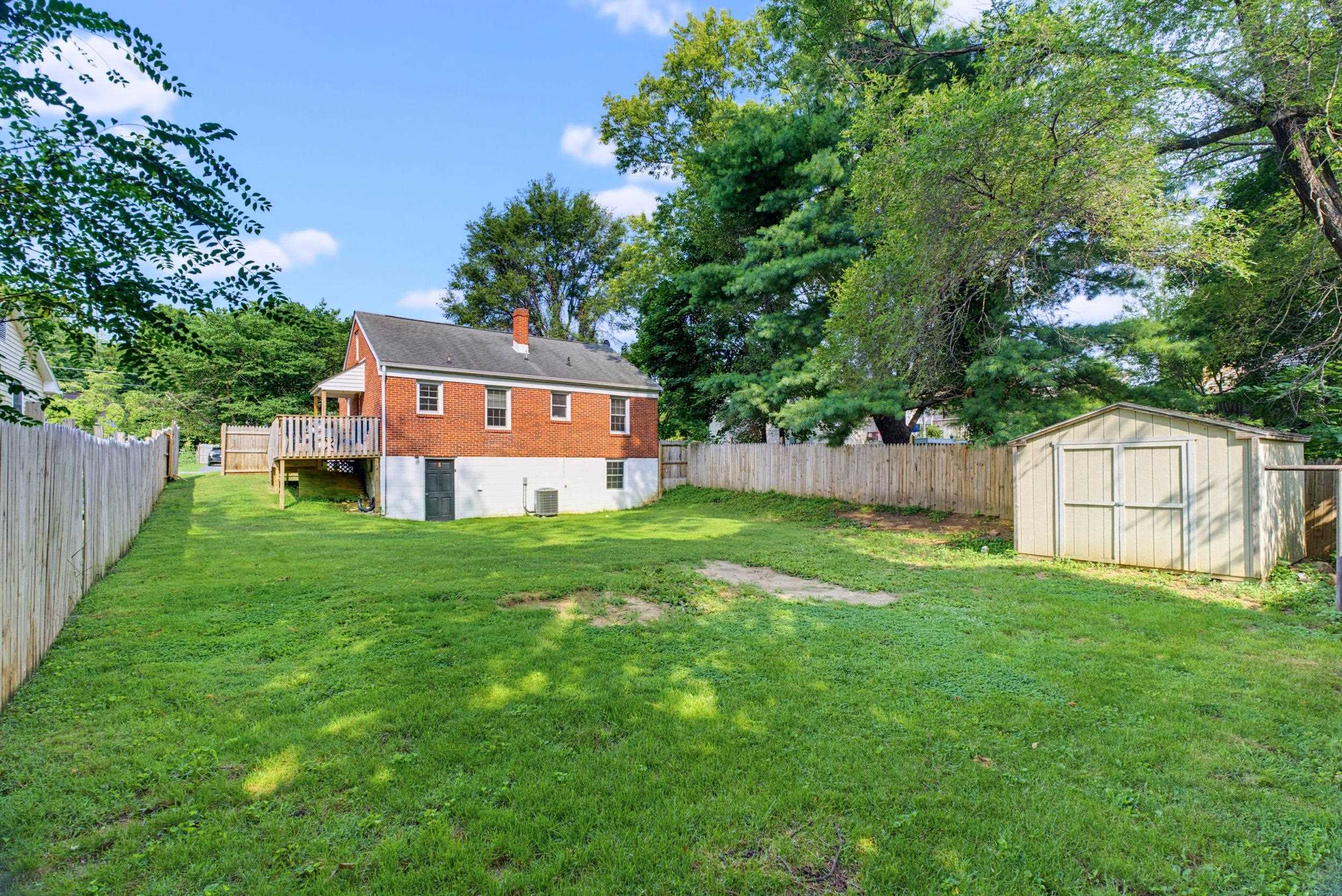 117 RIVER RD, WAYNESBORO, Virginia 22980, 4 Bedrooms Bedrooms, ,1 BathroomBathrooms,Residential,117 RIVER RD,679671 MLS # 679671 117 RIVER RD, WAYNESBORO, Virginia 22980, 4 Bedrooms Bedrooms, ,1 BathroomBathrooms,Residential,117 RIVER RD,679671 MLS # 679671