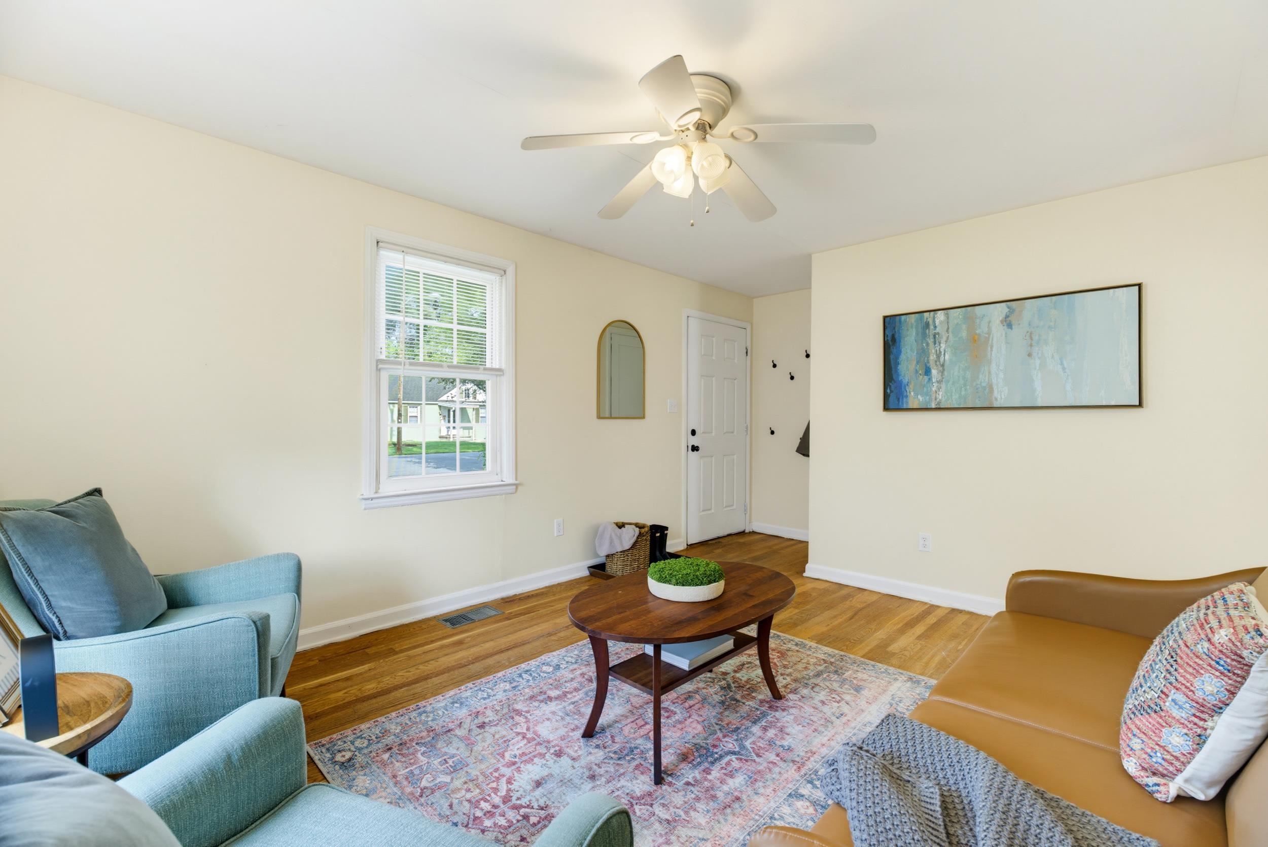 117 RIVER RD, WAYNESBORO, Virginia 22980, 4 Bedrooms Bedrooms, ,1 BathroomBathrooms,Residential,117 RIVER RD,679671 MLS # 679671 117 RIVER RD, WAYNESBORO, Virginia 22980, 4 Bedrooms Bedrooms, ,1 BathroomBathrooms,Residential,117 RIVER RD,679671 MLS # 679671