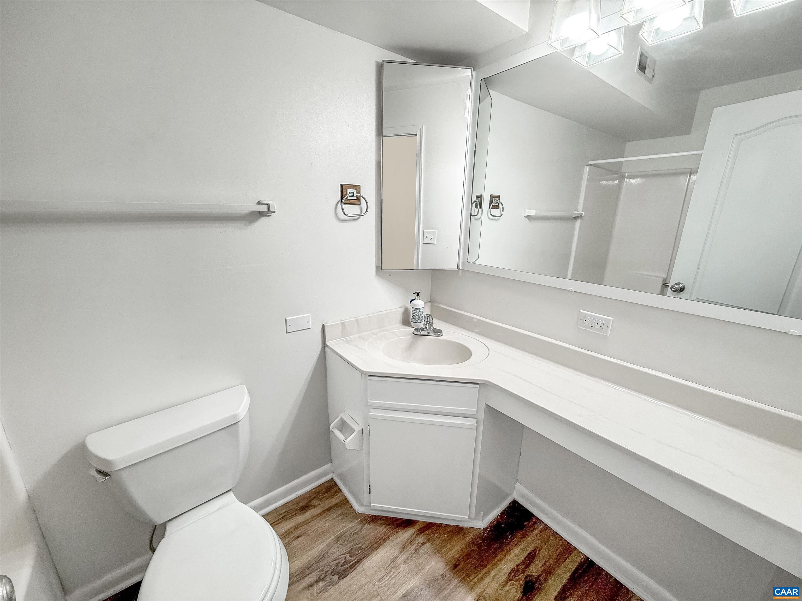 138 GREEN TURTLE LN, CHARLOTTESVILLE, Virginia 22902, 1 Bedroom Bedrooms, ,1 BathroomBathrooms,Residential,138 GREEN TURTLE LN,679658 MLS # 679658 138 GREEN TURTLE LN, CHARLOTTESVILLE, Virginia 22902, 1 Bedroom Bedrooms, ,1 BathroomBathrooms,Residential,138 GREEN TURTLE LN,679658 MLS # 679658