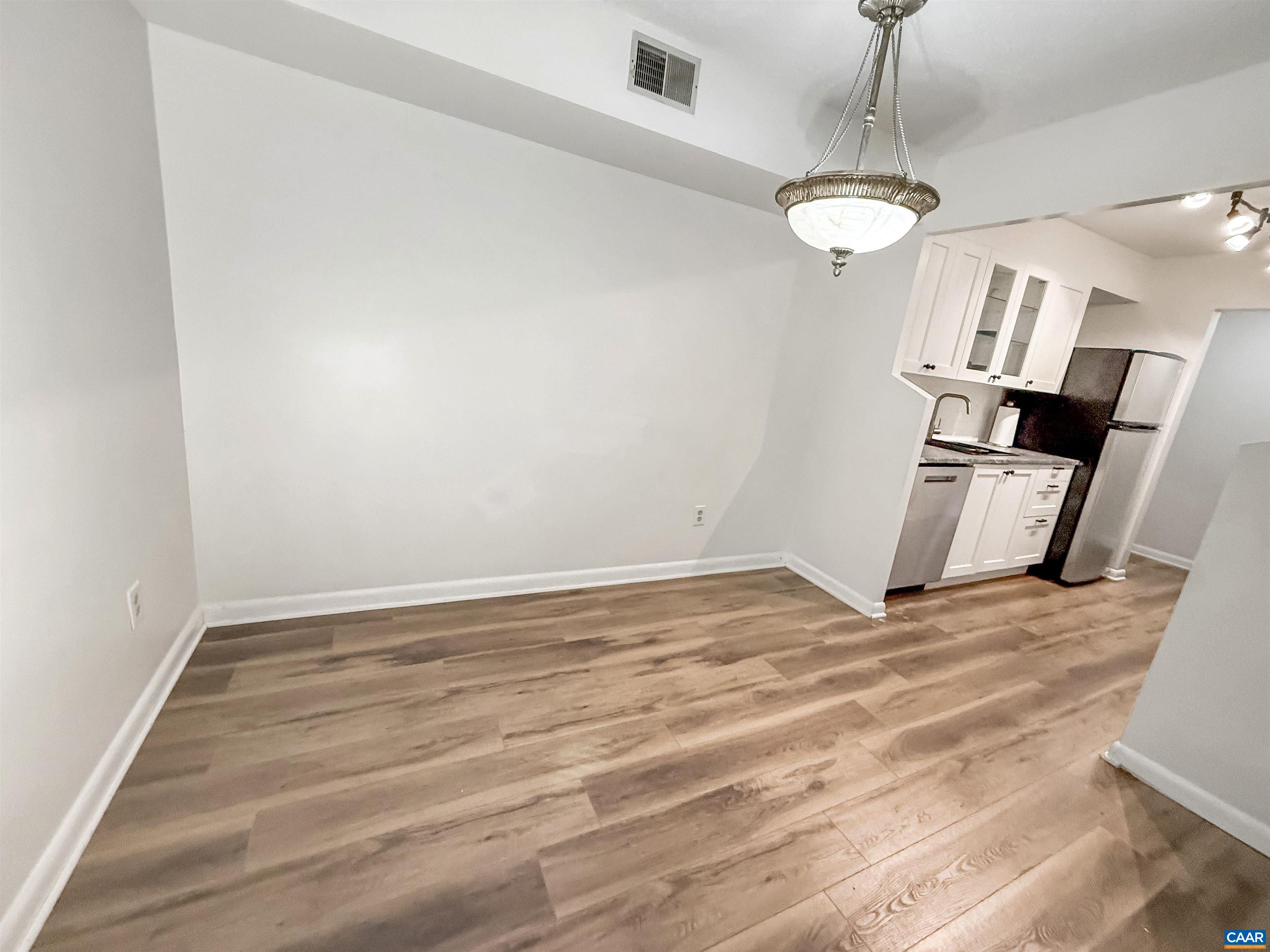 138 GREEN TURTLE LN, CHARLOTTESVILLE, Virginia 22902, 1 Bedroom Bedrooms, ,1 BathroomBathrooms,Residential,138 GREEN TURTLE LN,679658 MLS # 679658 138 GREEN TURTLE LN, CHARLOTTESVILLE, Virginia 22902, 1 Bedroom Bedrooms, ,1 BathroomBathrooms,Residential,138 GREEN TURTLE LN,679658 MLS # 679658