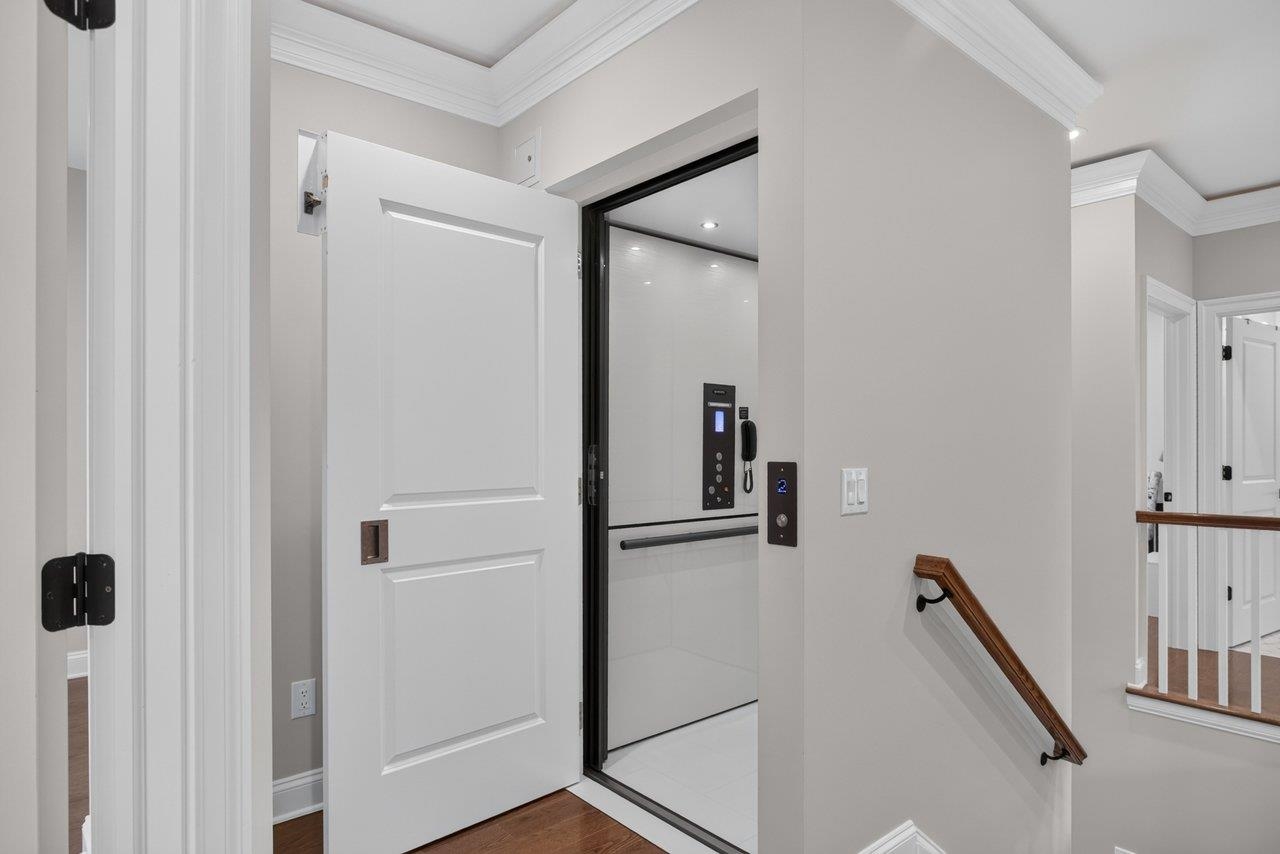 1176 NELSON DR, HARRISONBURG, Virginia 22801, 6 Bedrooms Bedrooms, ,4 BathroomsBathrooms,Residential,1176 NELSON DR,679673 MLS # 679673 1176 NELSON DR, HARRISONBURG, Virginia 22801, 6 Bedrooms Bedrooms, ,4 BathroomsBathrooms,Residential,1176 NELSON DR,679673 MLS # 679673