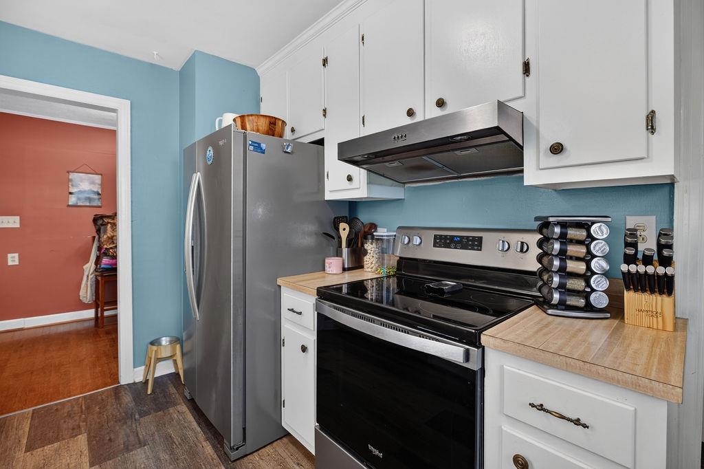 2212 MT VERNON ST, WAYNESBORO, Virginia 22980, 3 Bedrooms Bedrooms, ,2 BathroomsBathrooms,Residential,2212 MT VERNON ST,2212 MT VERNON ST,679678 MLS # 679678 2212 MT VERNON ST, WAYNESBORO, Virginia 22980, 3 Bedrooms Bedrooms, ,2 BathroomsBathrooms,Residential,2212 MT VERNON ST,2212 MT VERNON ST,679678 MLS # 679678