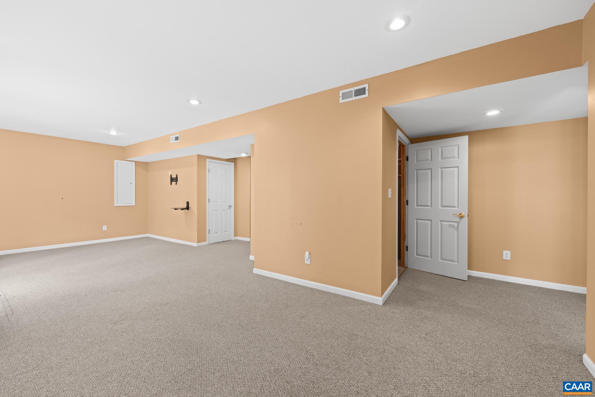 3208 SOUTH CHESTERFIELD CT, CHARLOTTESVILLE, Virginia 22911, 5 Bedrooms Bedrooms, ,3 BathroomsBathrooms,Residential,3208 SOUTH CHESTERFIELD CT,679681 MLS # 679681 3208 SOUTH CHESTERFIELD CT, CHARLOTTESVILLE, Virginia 22911, 5 Bedrooms Bedrooms, ,3 BathroomsBathrooms,Residential,3208 SOUTH CHESTERFIELD CT,679681 MLS # 679681