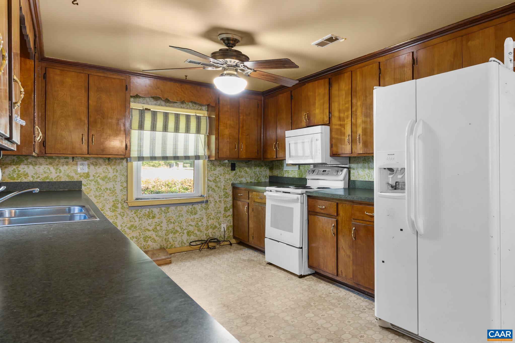 572 MAXFIELD RD, KESWICK, Virginia 22947, 3 Bedrooms Bedrooms, ,2 BathroomsBathrooms,Residential,572 MAXFIELD RD,679686 MLS # 679686 572 MAXFIELD RD, KESWICK, Virginia 22947, 3 Bedrooms Bedrooms, ,2 BathroomsBathrooms,Residential,572 MAXFIELD RD,679686 MLS # 679686