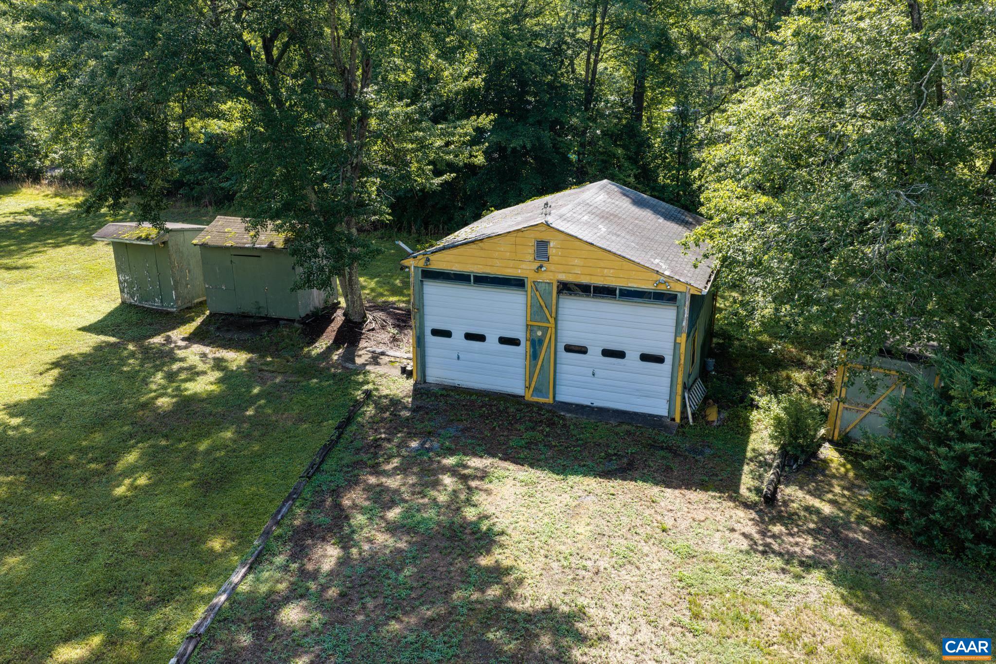 With electricity. Plus 3 sheds With electricity. Plus 3 sheds