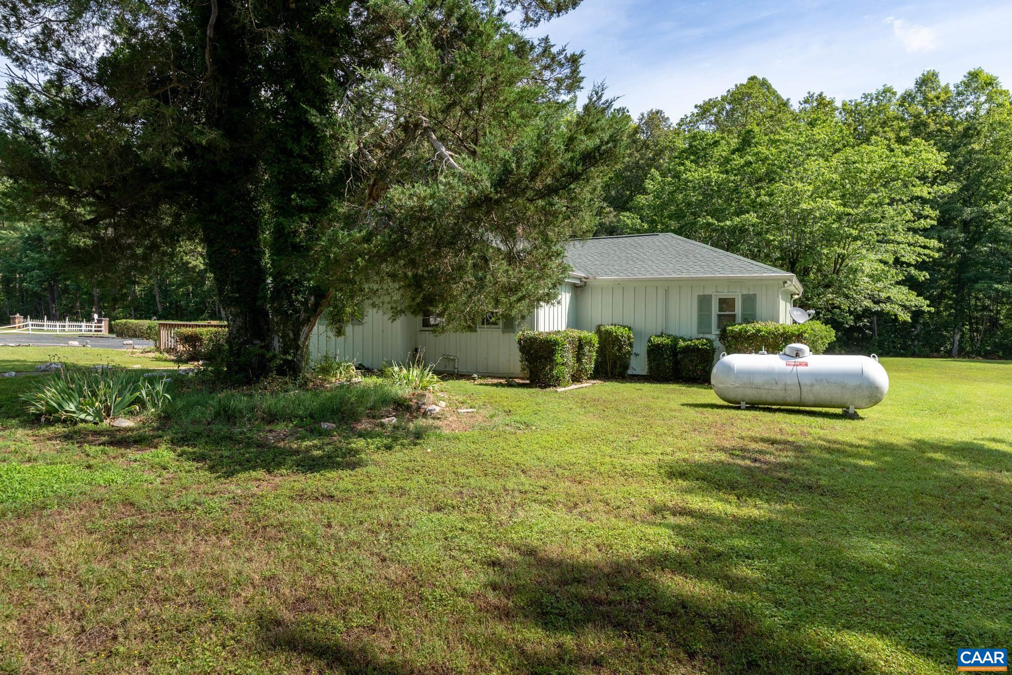 572 MAXFIELD RD, KESWICK, Virginia 22947, 3 Bedrooms Bedrooms, ,2 BathroomsBathrooms,Residential,572 MAXFIELD RD,679686 MLS # 679686 572 MAXFIELD RD, KESWICK, Virginia 22947, 3 Bedrooms Bedrooms, ,2 BathroomsBathrooms,Residential,572 MAXFIELD RD,679686 MLS # 679686