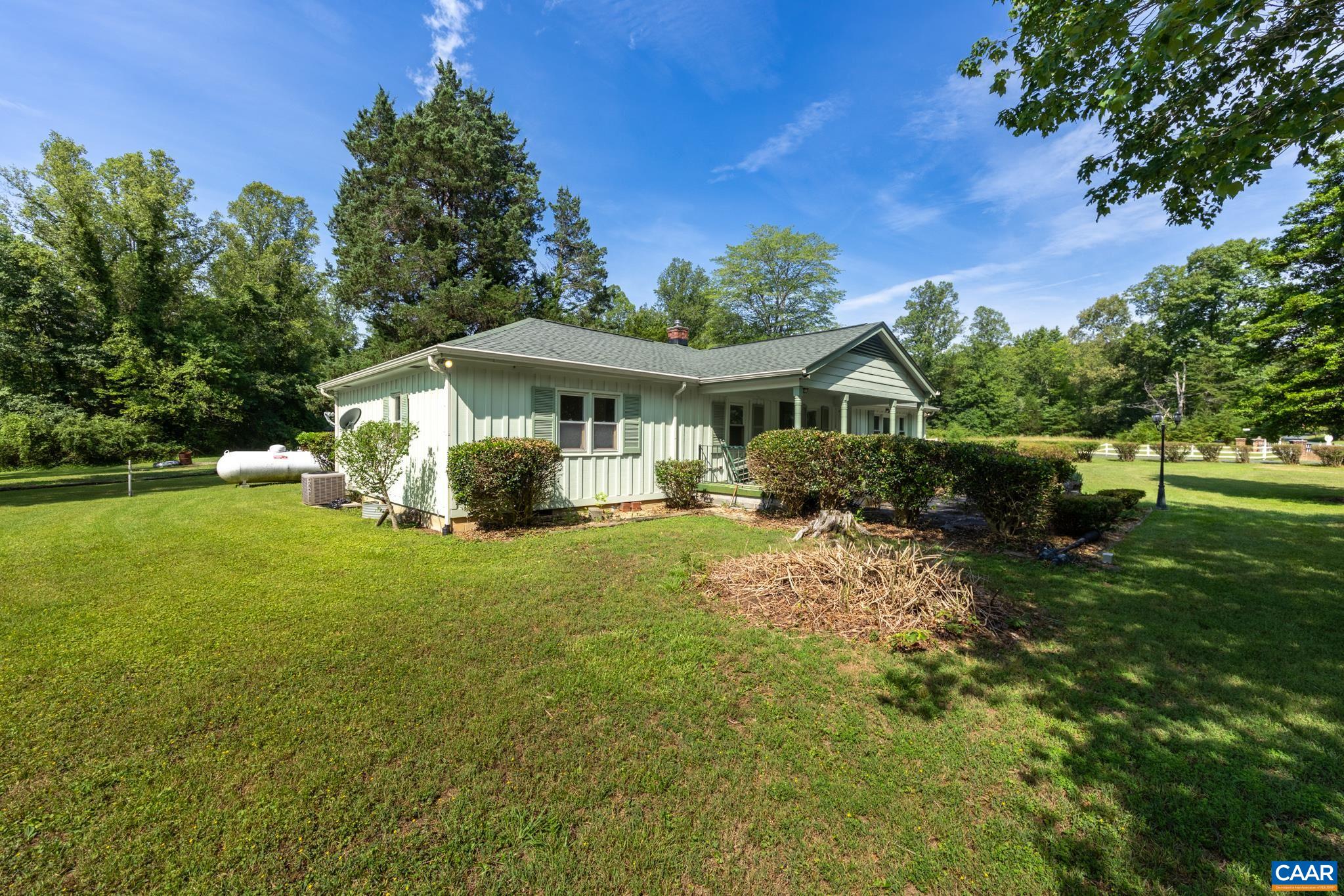 572 MAXFIELD RD, KESWICK, Virginia 22947, 3 Bedrooms Bedrooms, ,2 BathroomsBathrooms,Residential,572 MAXFIELD RD,679686 MLS # 679686 572 MAXFIELD RD, KESWICK, Virginia 22947, 3 Bedrooms Bedrooms, ,2 BathroomsBathrooms,Residential,572 MAXFIELD RD,679686 MLS # 679686