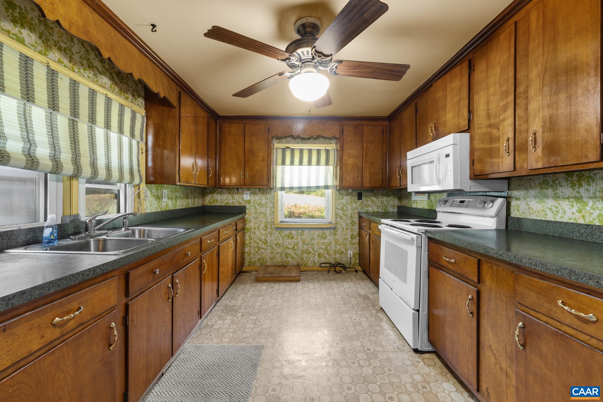572 MAXFIELD RD, KESWICK, Virginia 22947, 3 Bedrooms Bedrooms, ,2 BathroomsBathrooms,Residential,572 MAXFIELD RD,679686 MLS # 679686 572 MAXFIELD RD, KESWICK, Virginia 22947, 3 Bedrooms Bedrooms, ,2 BathroomsBathrooms,Residential,572 MAXFIELD RD,679686 MLS # 679686