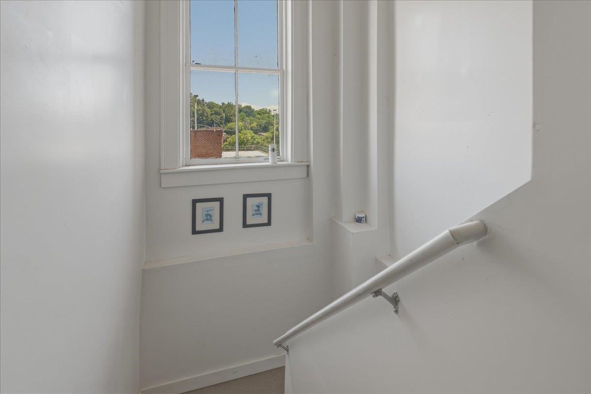 102 W BEVERLEY ST, STAUNTON, Virginia 24401, ,Commercial,102 W BEVERLEY ST,679691 MLS # 679691 102 W BEVERLEY ST, STAUNTON, Virginia 24401, ,Commercial,102 W BEVERLEY ST,679691 MLS # 679691