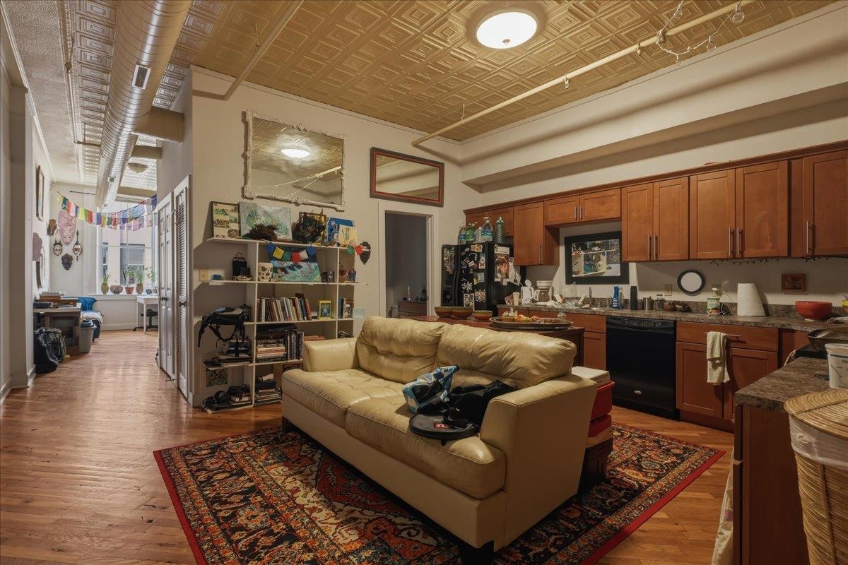 102 W BEVERLEY ST, STAUNTON, Virginia 24401, ,Commercial,102 W BEVERLEY ST,679691 MLS # 679691 102 W BEVERLEY ST, STAUNTON, Virginia 24401, ,Commercial,102 W BEVERLEY ST,679691 MLS # 679691