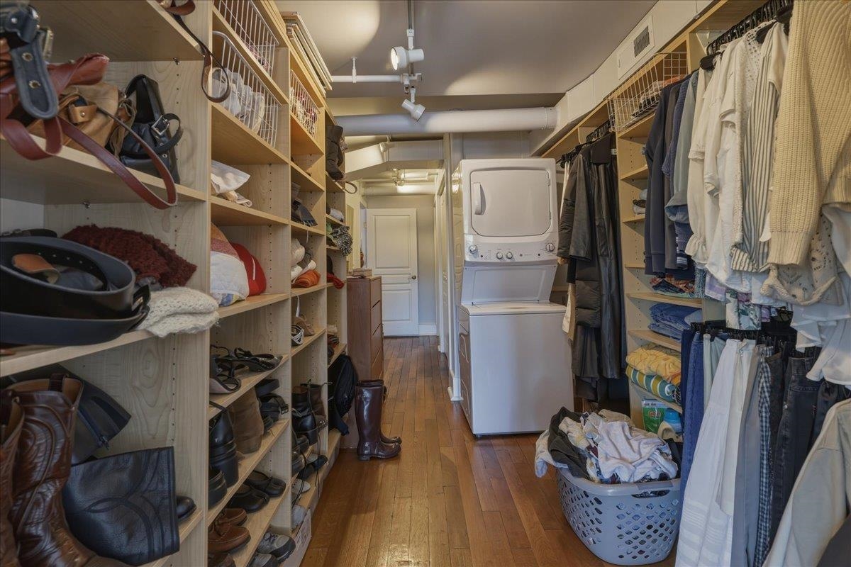 126 W BEVERLEY ST, STAUNTON, Virginia 24401, ,Commercial,126 W BEVERLEY ST,679692 MLS # 679692 126 W BEVERLEY ST, STAUNTON, Virginia 24401, ,Commercial,126 W BEVERLEY ST,679692 MLS # 679692