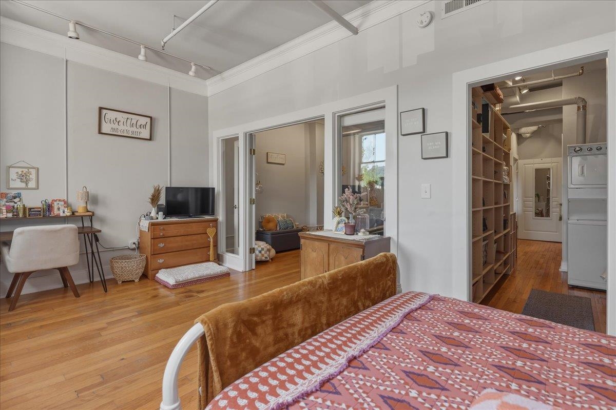 126 W BEVERLEY ST, STAUNTON, Virginia 24401, ,Commercial,126 W BEVERLEY ST,679692 MLS # 679692 126 W BEVERLEY ST, STAUNTON, Virginia 24401, ,Commercial,126 W BEVERLEY ST,679692 MLS # 679692