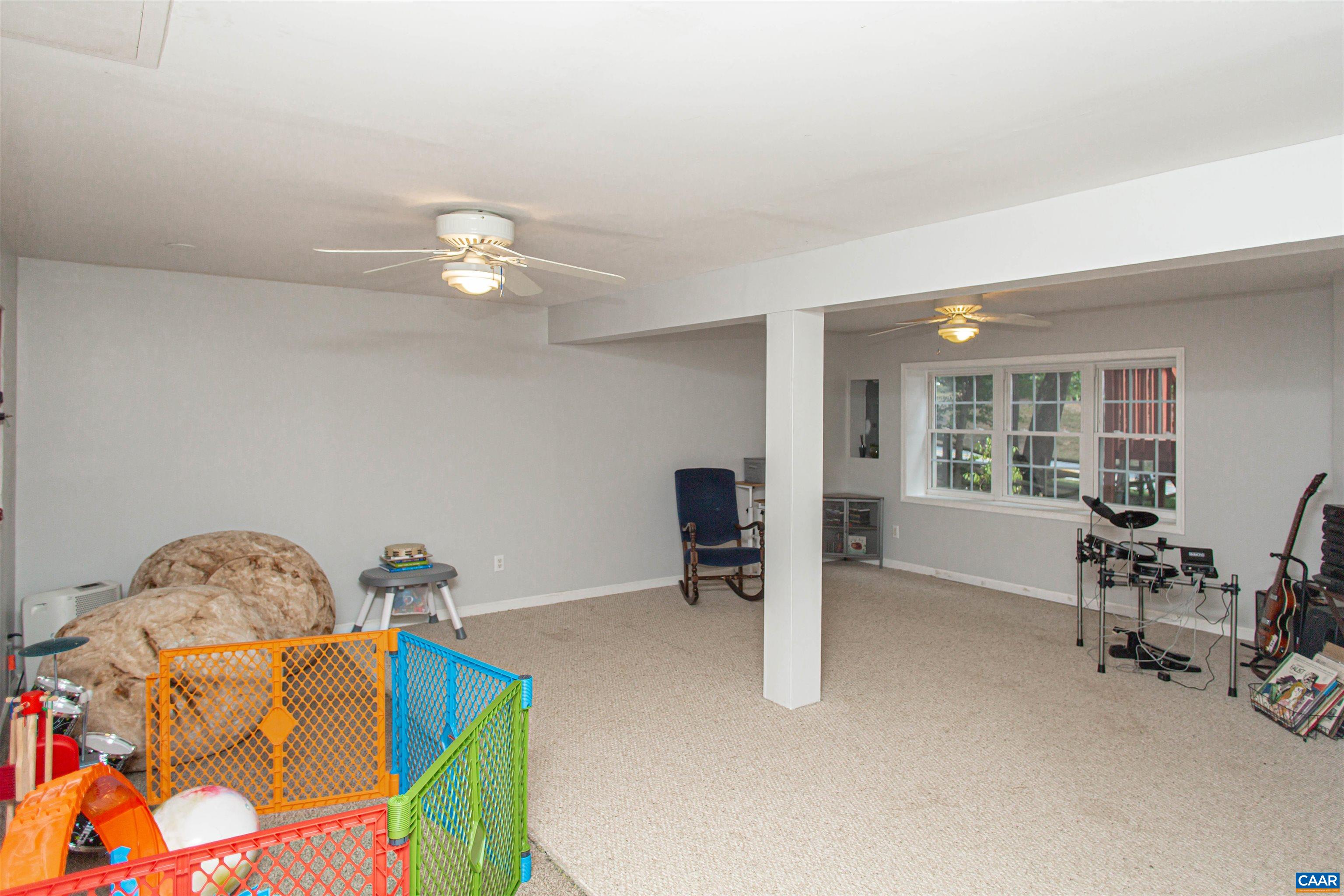2013 LOCKE LN, CHARLOTTESVILLE, Virginia 22911, 4 Bedrooms Bedrooms, ,2 BathroomsBathrooms,Residential,2013 LOCKE LN,679522 MLS # 679522 2013 LOCKE LN, CHARLOTTESVILLE, Virginia 22911, 4 Bedrooms Bedrooms, ,2 BathroomsBathrooms,Residential,2013 LOCKE LN,679522 MLS # 679522