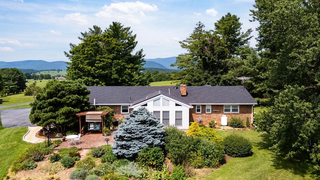 120 TRINITY POINT RD, SWOOPE, Virginia 24479, 3 Bedrooms Bedrooms, ,3 BathroomsBathrooms,Residential,120 TRINITY POINT RD,679687 MLS # 679687 120 TRINITY POINT RD, SWOOPE, Virginia 24479, 3 Bedrooms Bedrooms, ,3 BathroomsBathrooms,Residential,120 TRINITY POINT RD,679687 MLS # 679687
