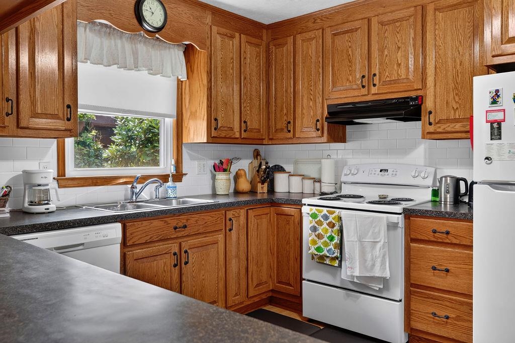 120 TRINITY POINT RD, SWOOPE, Virginia 24479, 3 Bedrooms Bedrooms, ,3 BathroomsBathrooms,Residential,120 TRINITY POINT RD,679687 MLS # 679687 120 TRINITY POINT RD, SWOOPE, Virginia 24479, 3 Bedrooms Bedrooms, ,3 BathroomsBathrooms,Residential,120 TRINITY POINT RD,679687 MLS # 679687