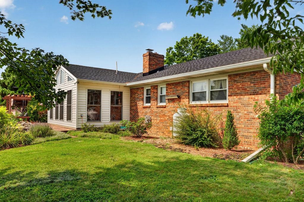 120 TRINITY POINT RD, SWOOPE, Virginia 24479, 3 Bedrooms Bedrooms, ,3 BathroomsBathrooms,Residential,120 TRINITY POINT RD,679687 MLS # 679687 120 TRINITY POINT RD, SWOOPE, Virginia 24479, 3 Bedrooms Bedrooms, ,3 BathroomsBathrooms,Residential,120 TRINITY POINT RD,679687 MLS # 679687