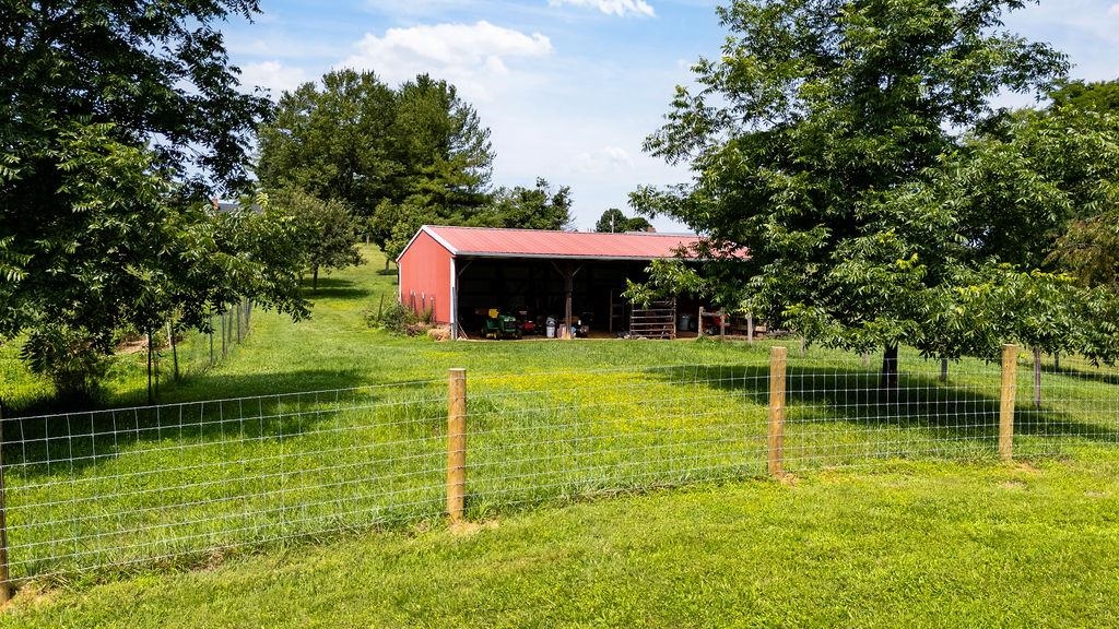 120 TRINITY POINT RD, SWOOPE, Virginia 24479, 3 Bedrooms Bedrooms, ,3 BathroomsBathrooms,Residential,120 TRINITY POINT RD,679687 MLS # 679687 120 TRINITY POINT RD, SWOOPE, Virginia 24479, 3 Bedrooms Bedrooms, ,3 BathroomsBathrooms,Residential,120 TRINITY POINT RD,679687 MLS # 679687