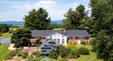 120 TRINITY POINT RD, SWOOPE, Virginia 24479, 3 Bedrooms Bedrooms, ,3 BathroomsBathrooms,Residential,120 TRINITY POINT RD,679687 MLS # 679687